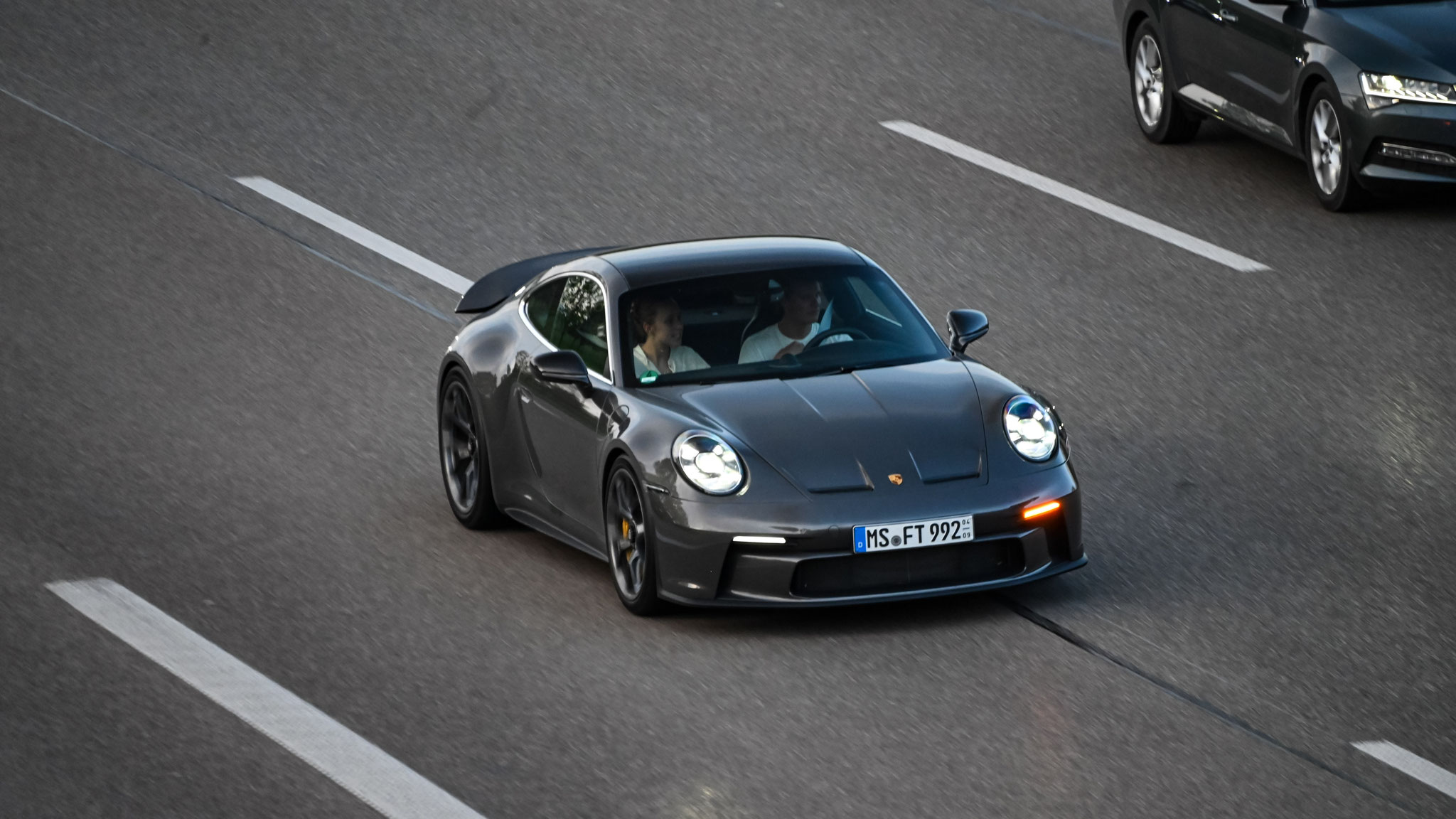 Porsche 992 GT3 Touring - MS-FT992