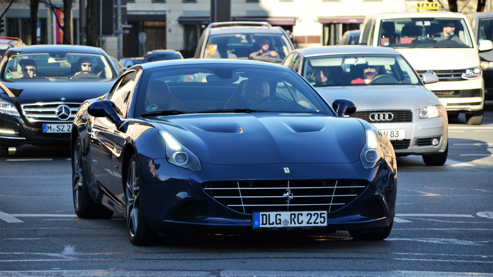 Ferrari California T - DLG-RC225