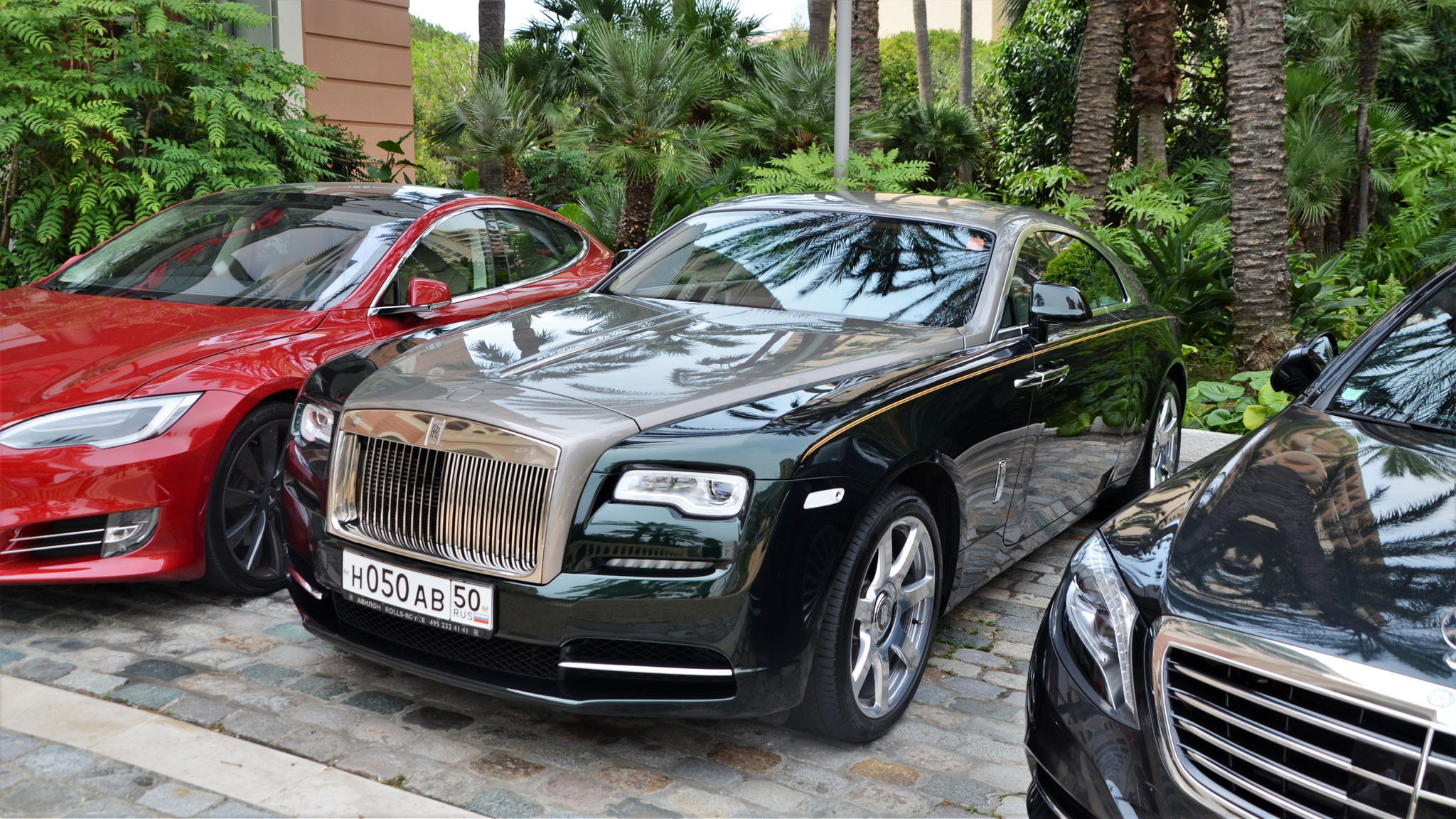 Rolls Royce Wraith - H050AB-50 (RUS)