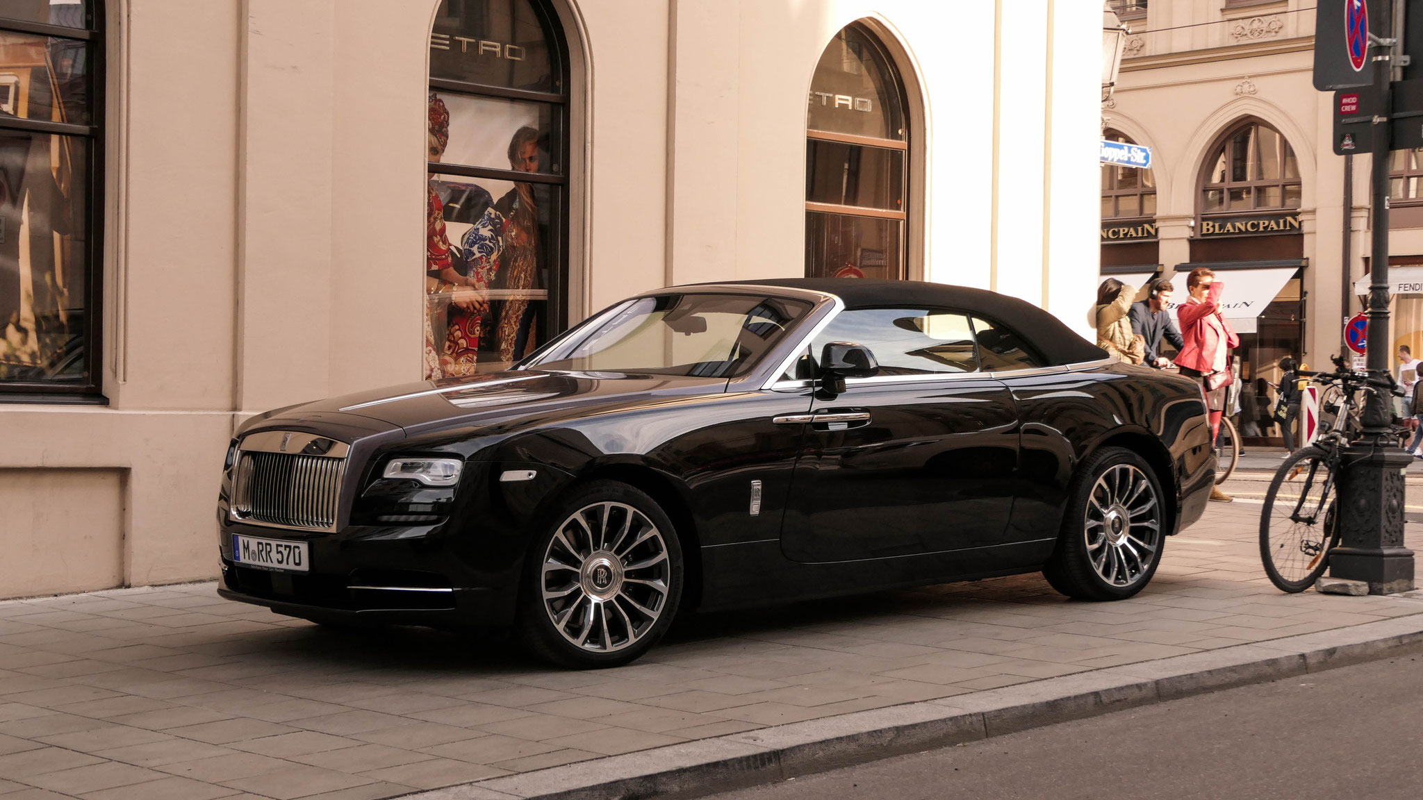 Rolls Royce Dawn - M-RR570
