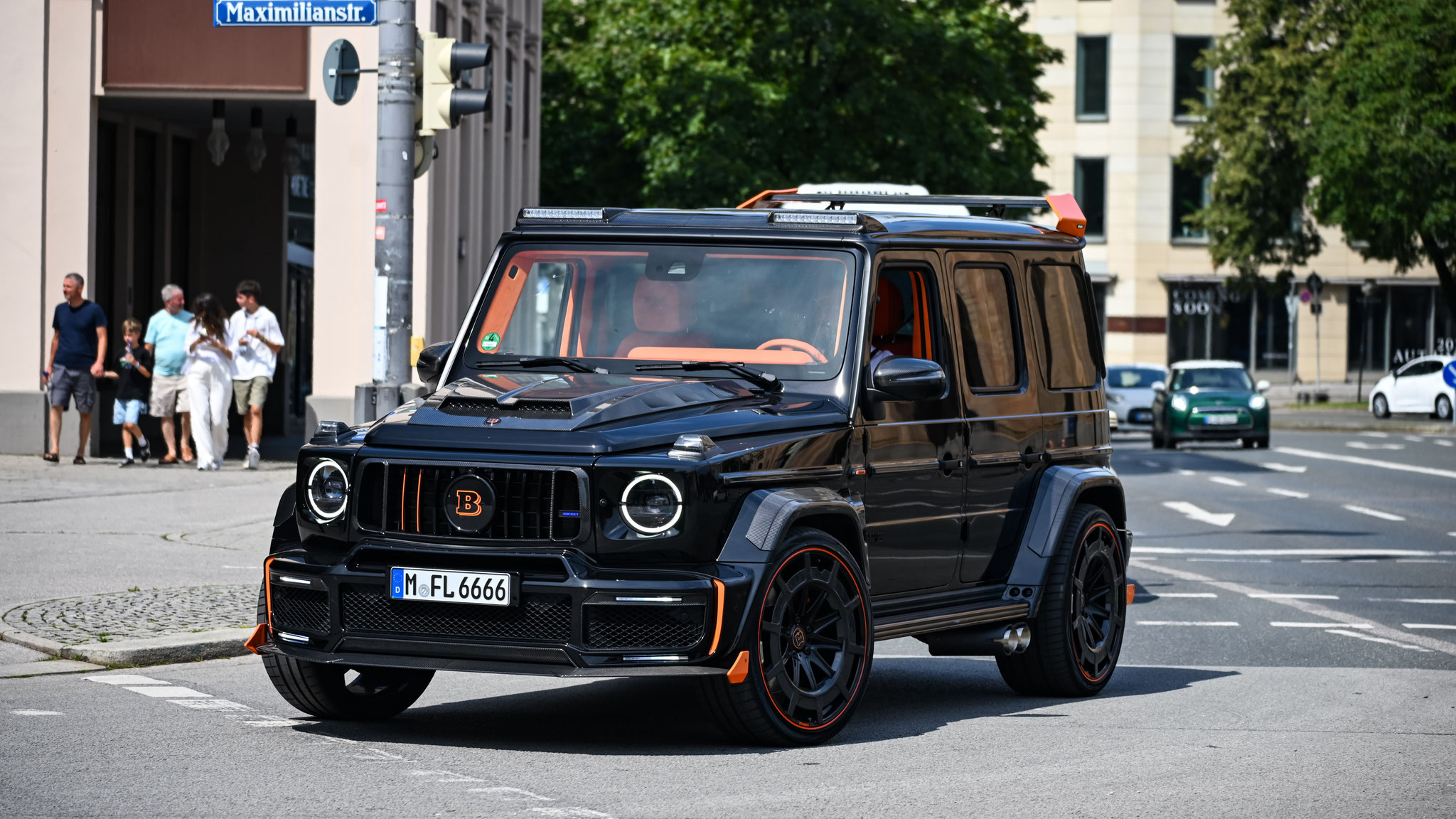 Brabus G900 Rocket - M-FL6666