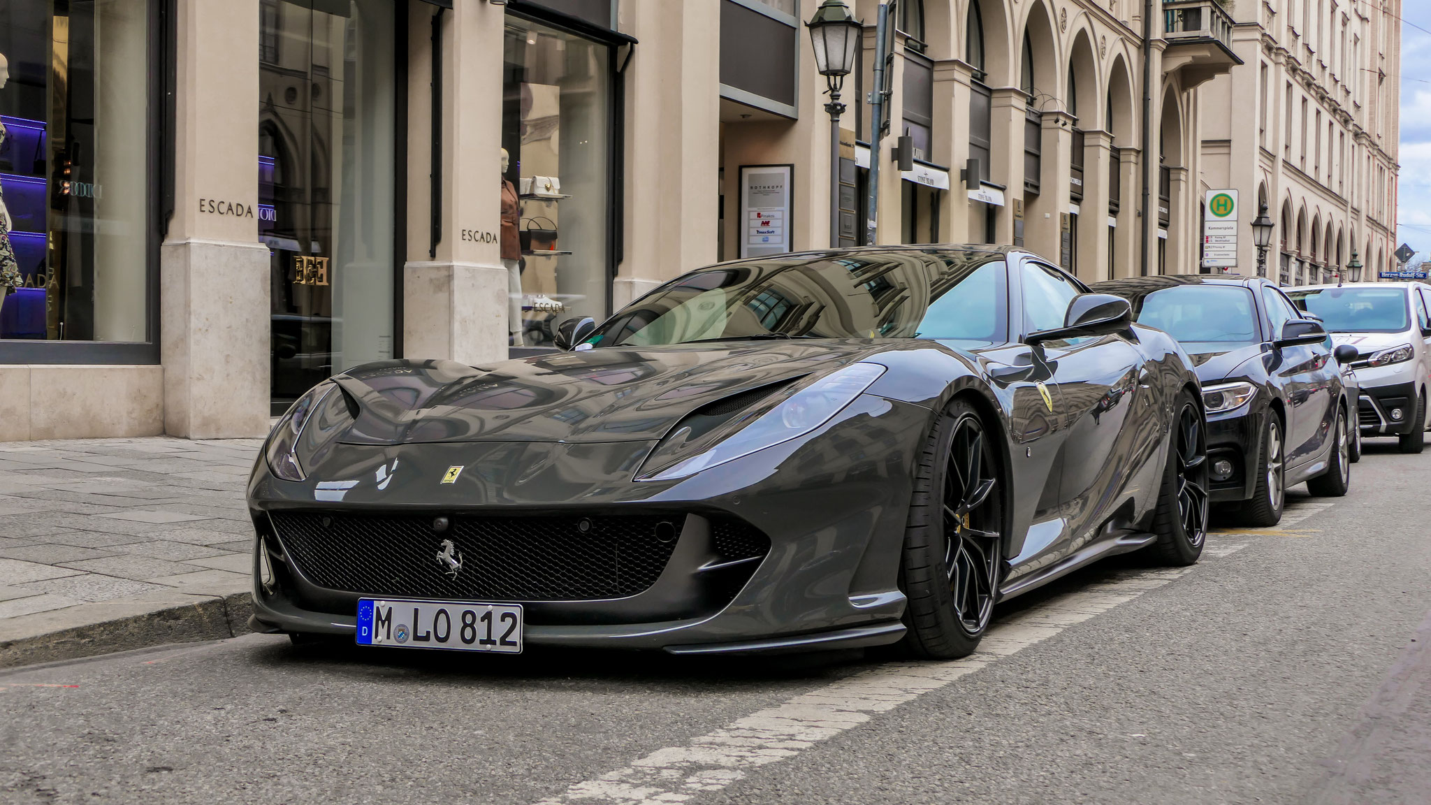 Ferrari 812 Superfast - M-LO812
