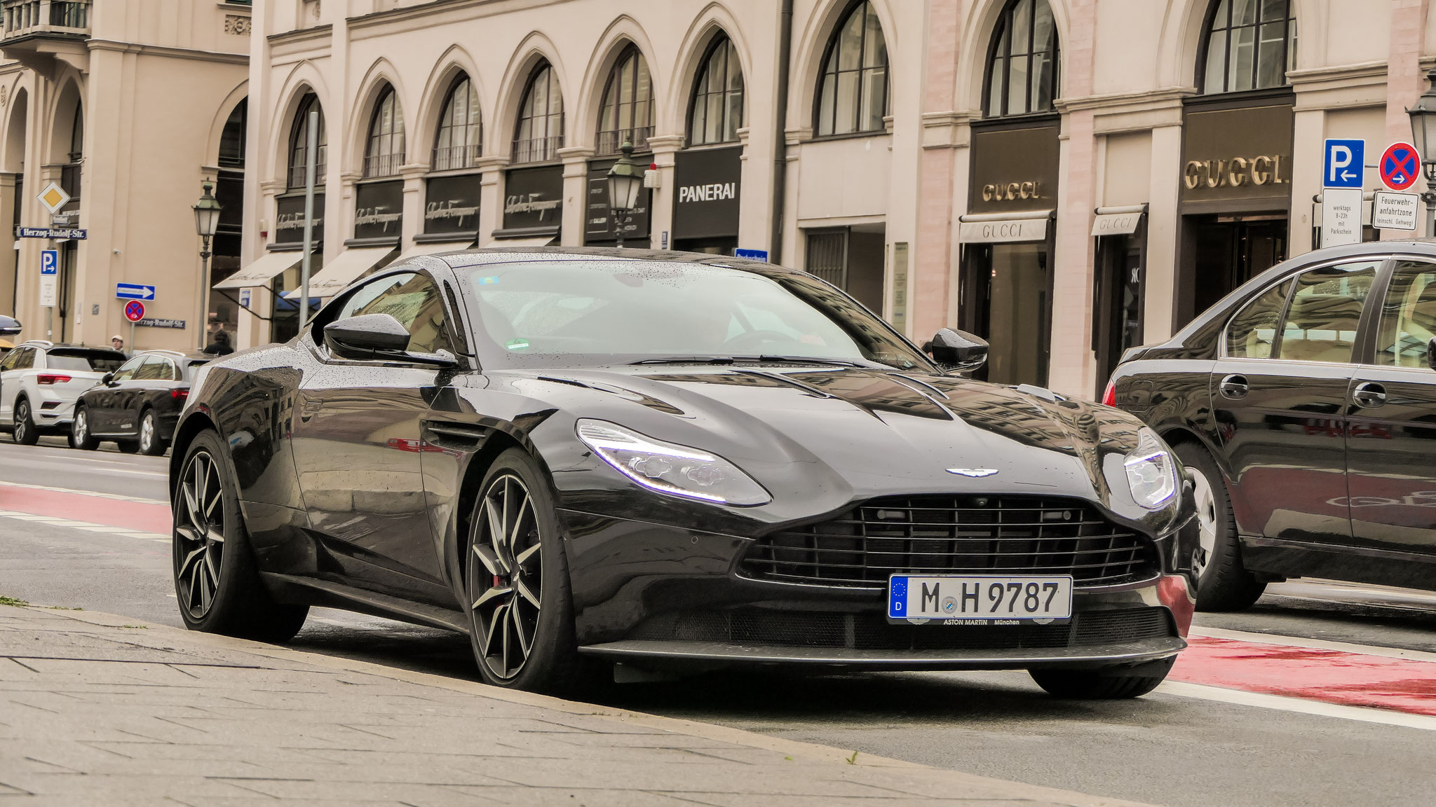 Aston Martin DB11 - M-H9787