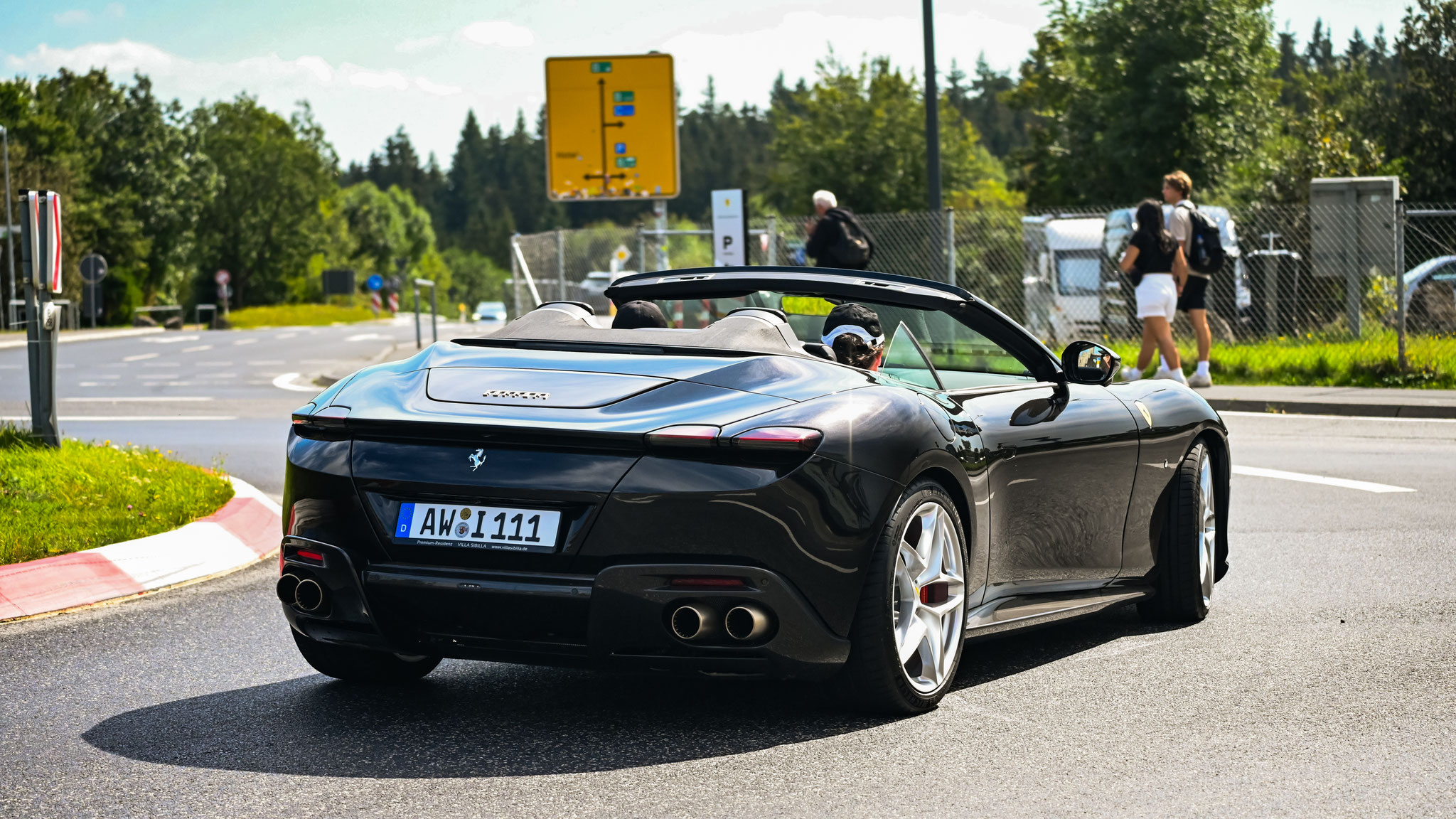 Ferrari Roma Spider - AW-I111