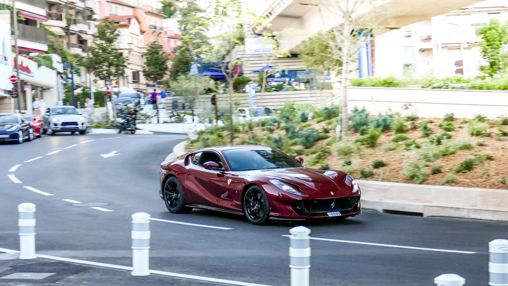 Ferrari 812 Superfast - 6940 (MC)