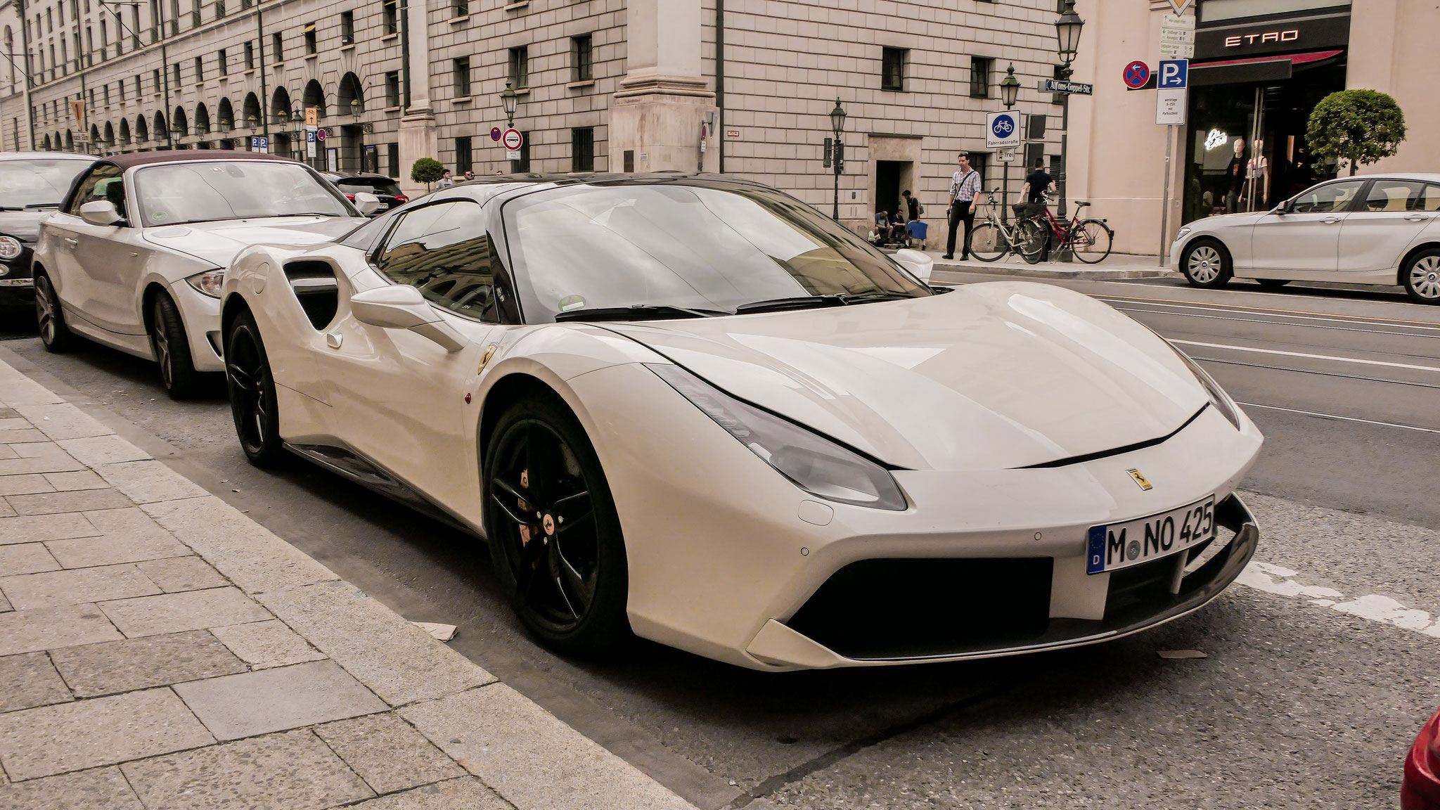 Ferrari 488 Spider - M-NO425