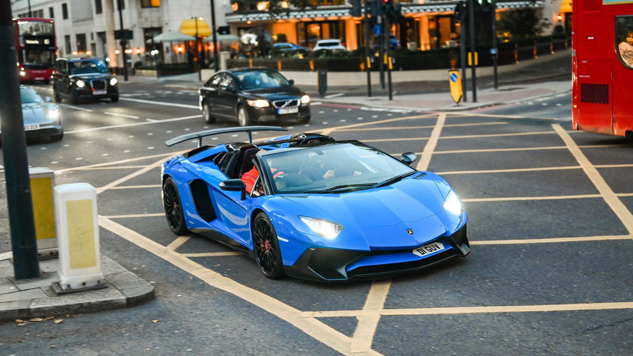 Lamborghini Aventador LP-750-4 SV Roadster - D1GUV (GB)