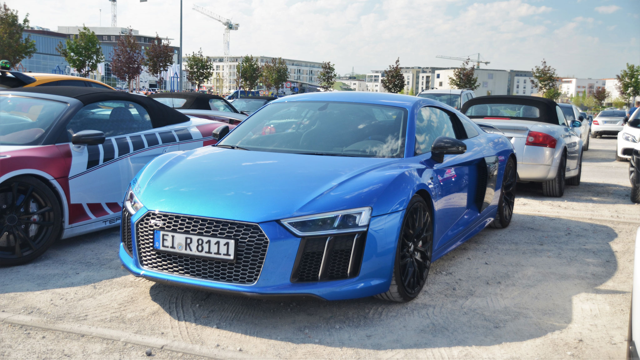 Audi R8 V10 - EI-R8111