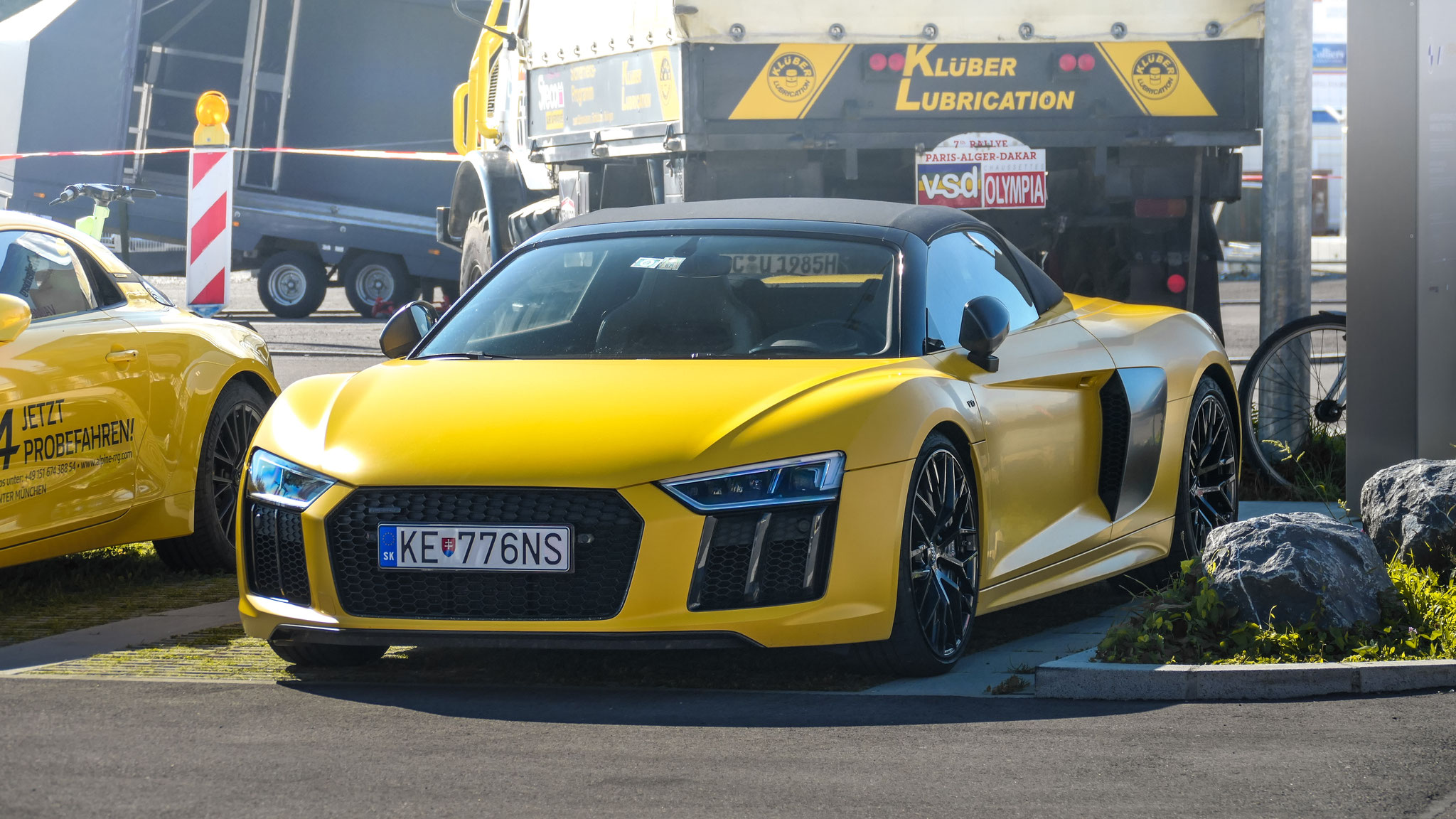 Audi R8 V10 Spyder - KE776NS (SK)