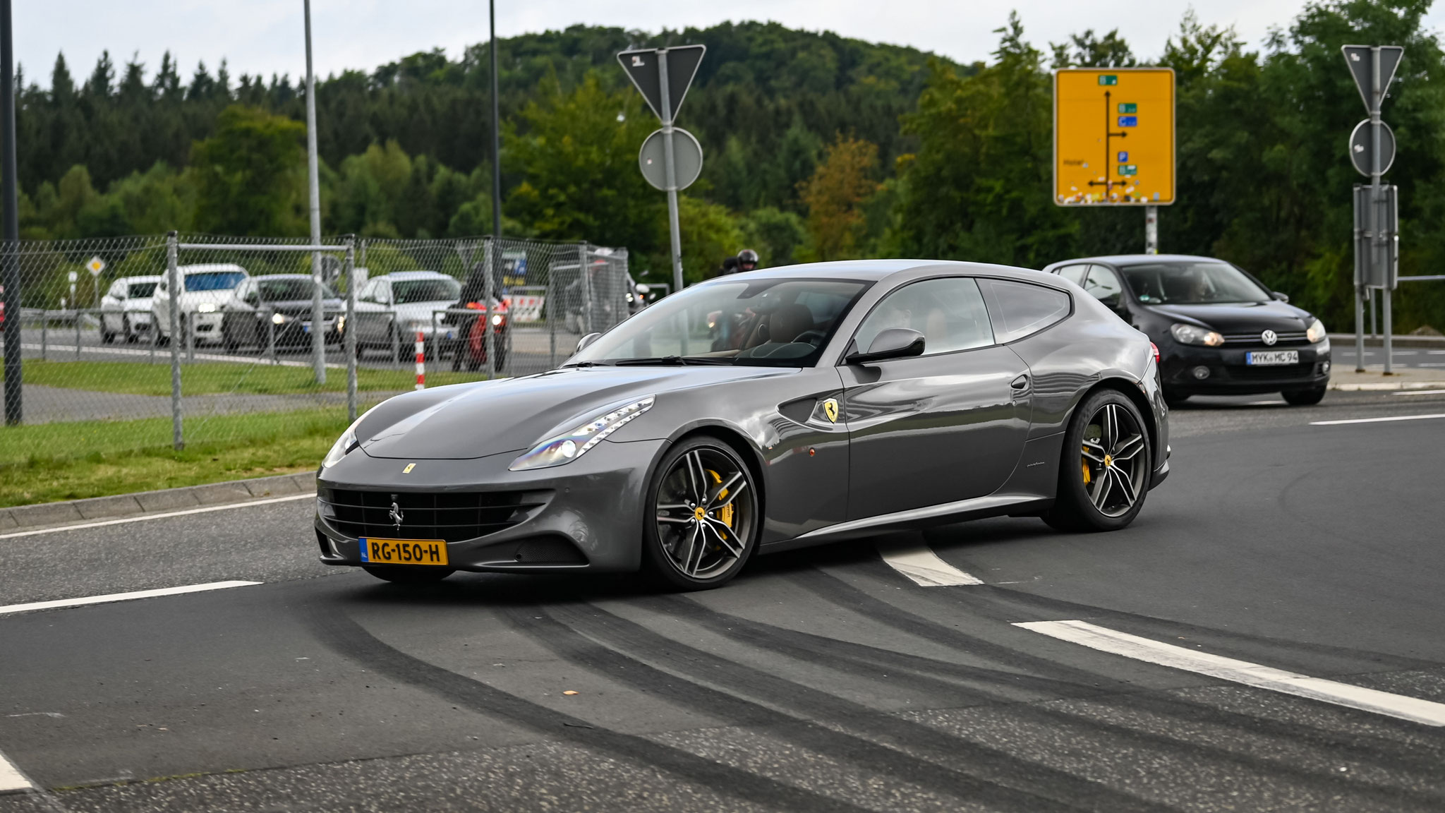 Ferrari FF - RG150H (NL)