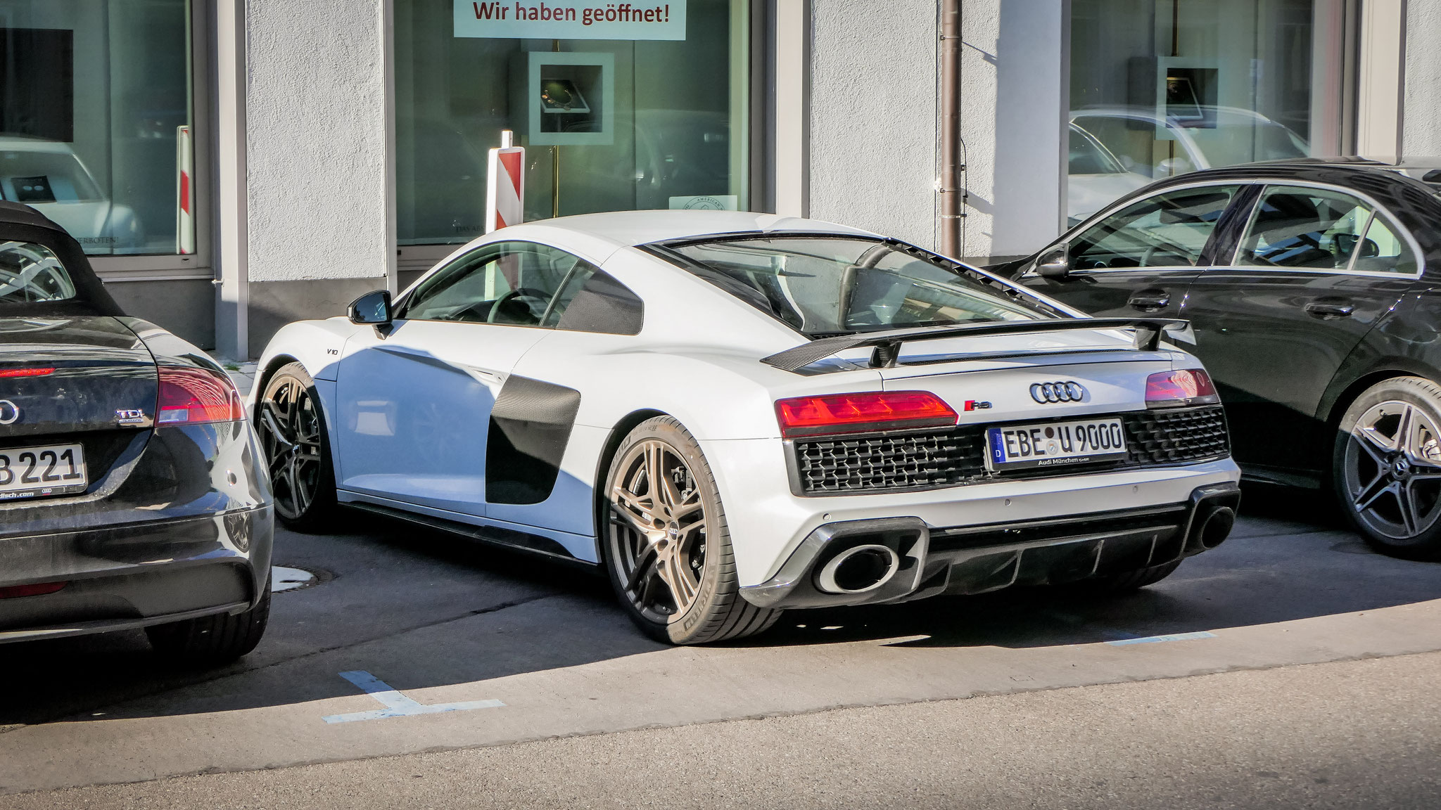Audi R8 V10 - EBE-U9000