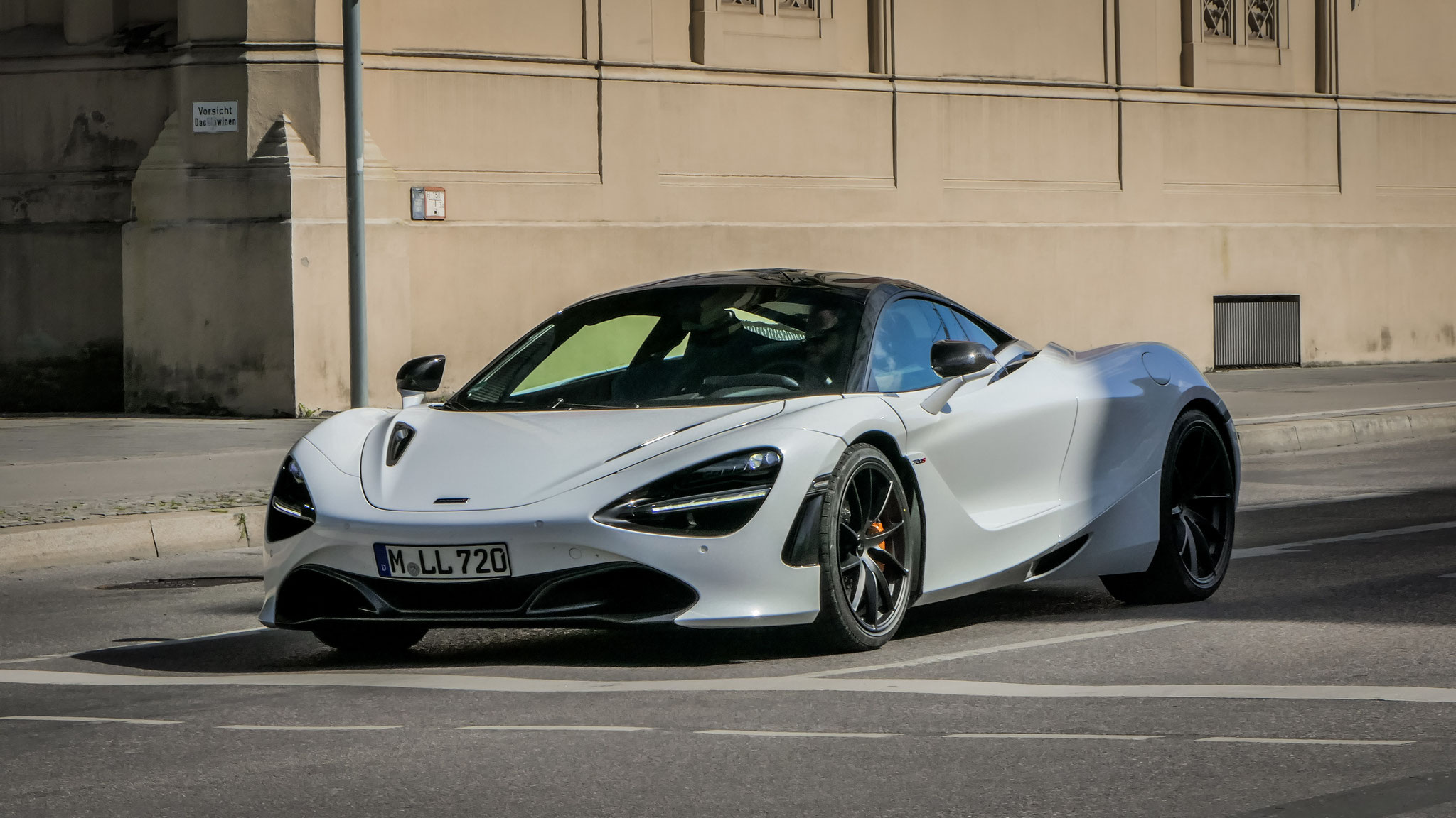 McLaren 720S - M-LL720