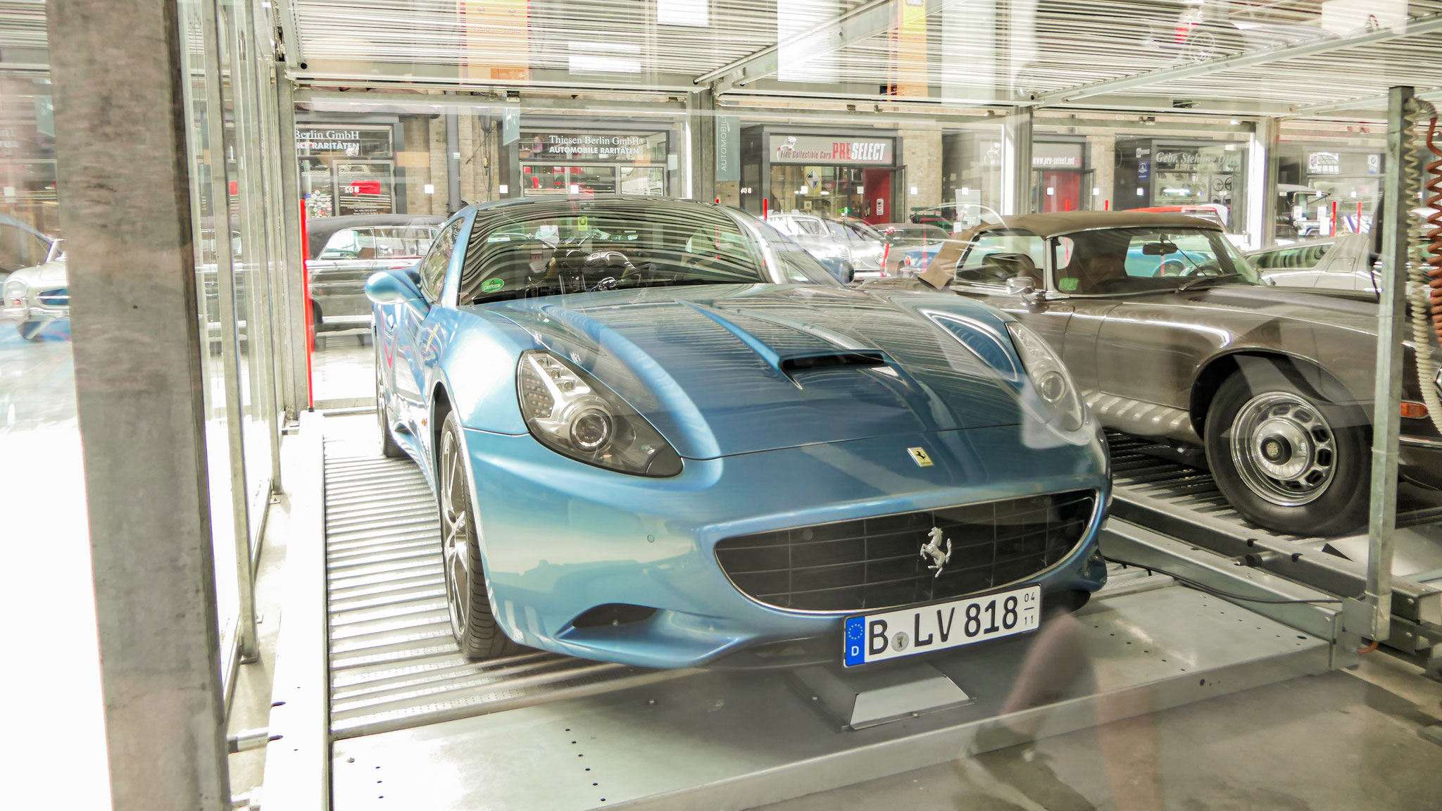 Ferrari California - B-LV818
