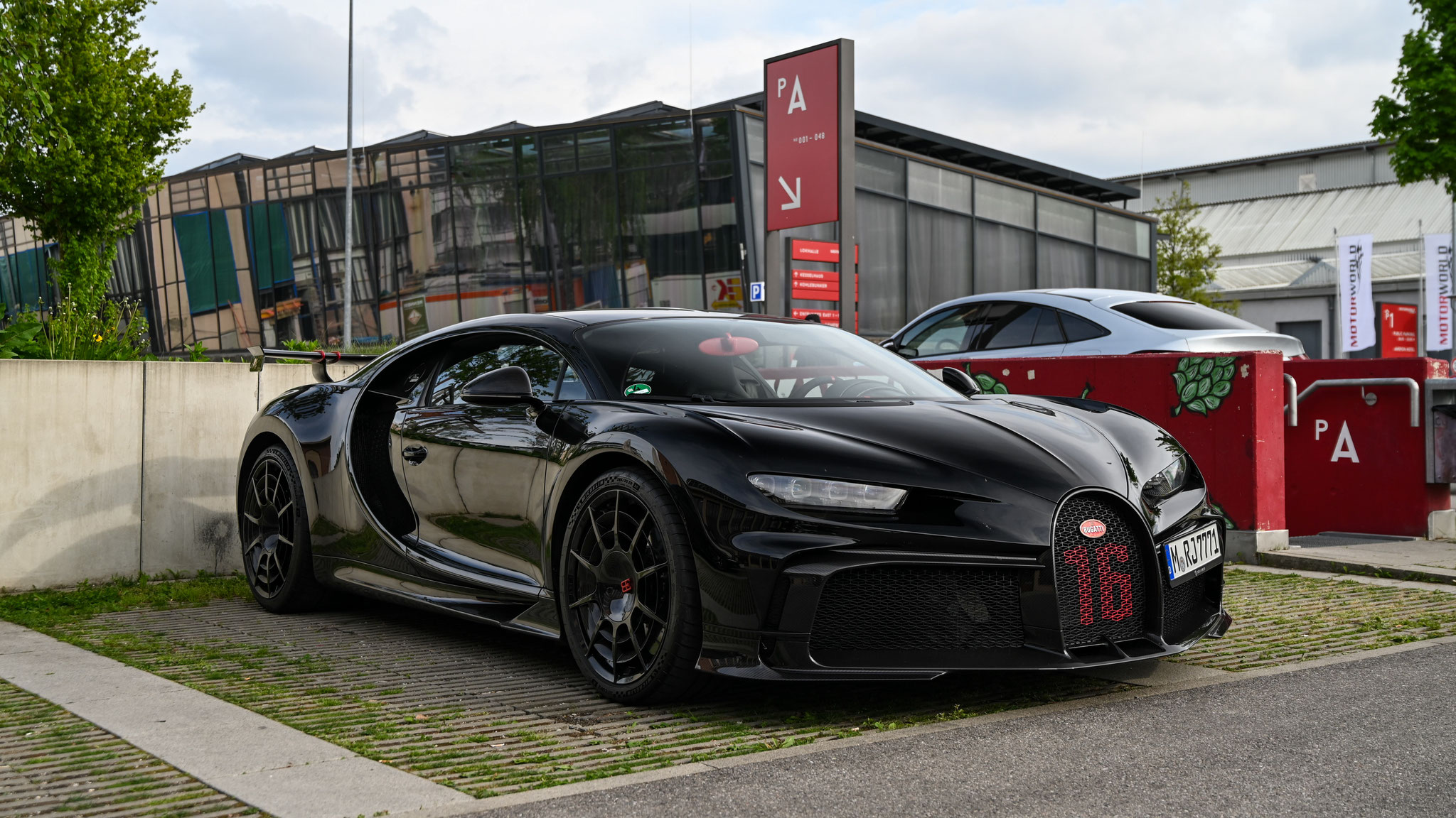 Bugatti Chiron - M-RJ7771