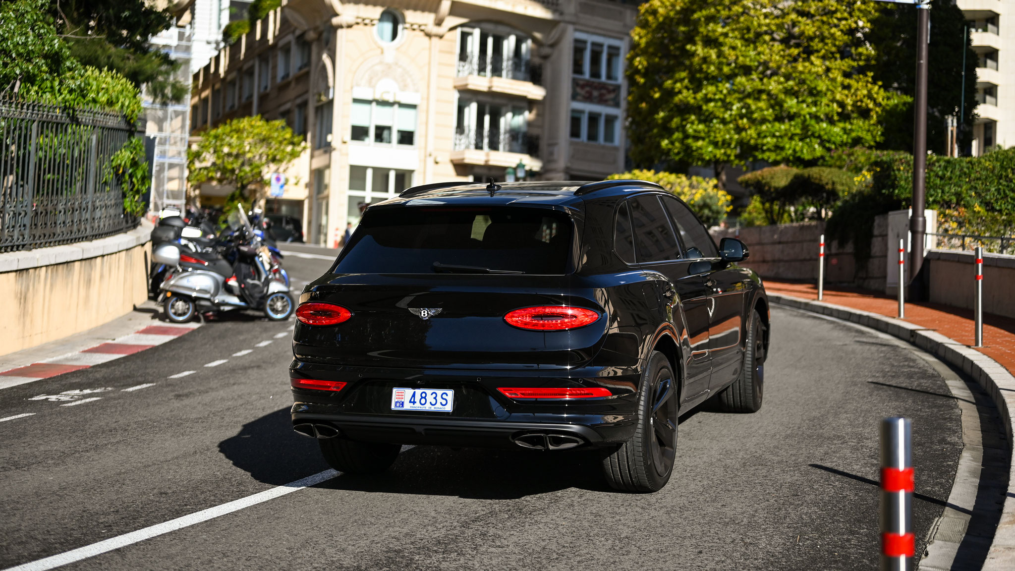 Bentley Bentayga - 483S (MC)