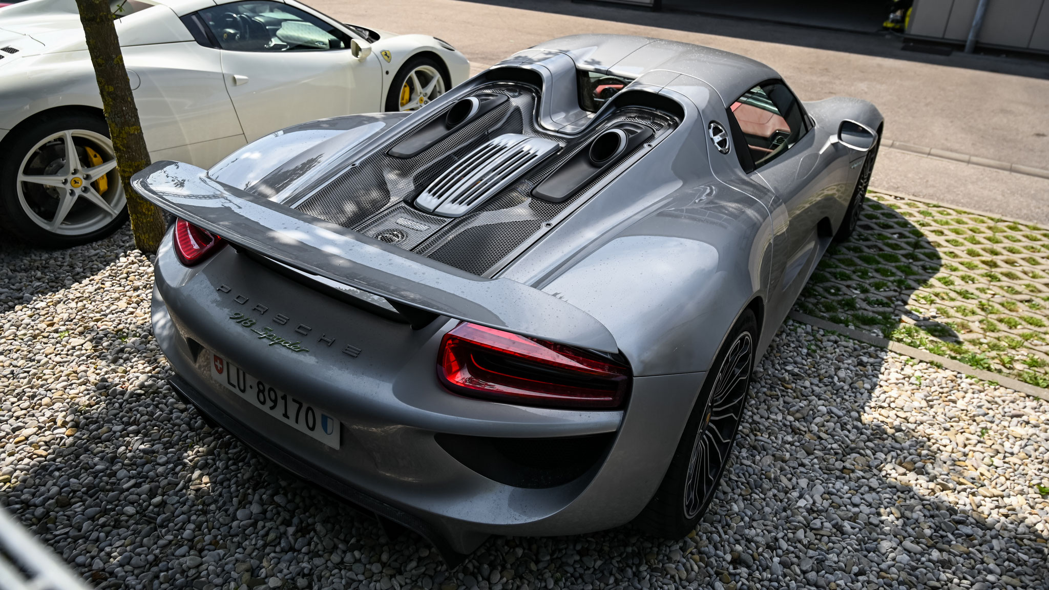 Porsche 918 Spyder - LU89170 (CH)