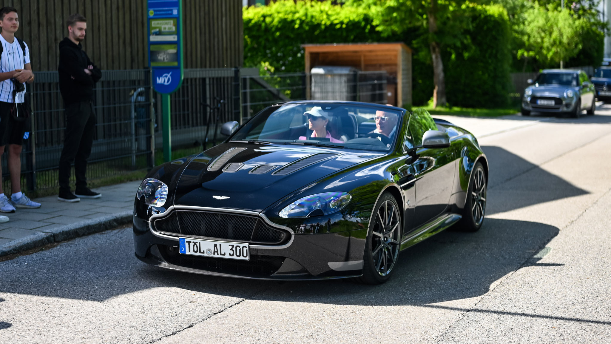 Aston Martin Vantage S V12 Volante - TÖL-AL300