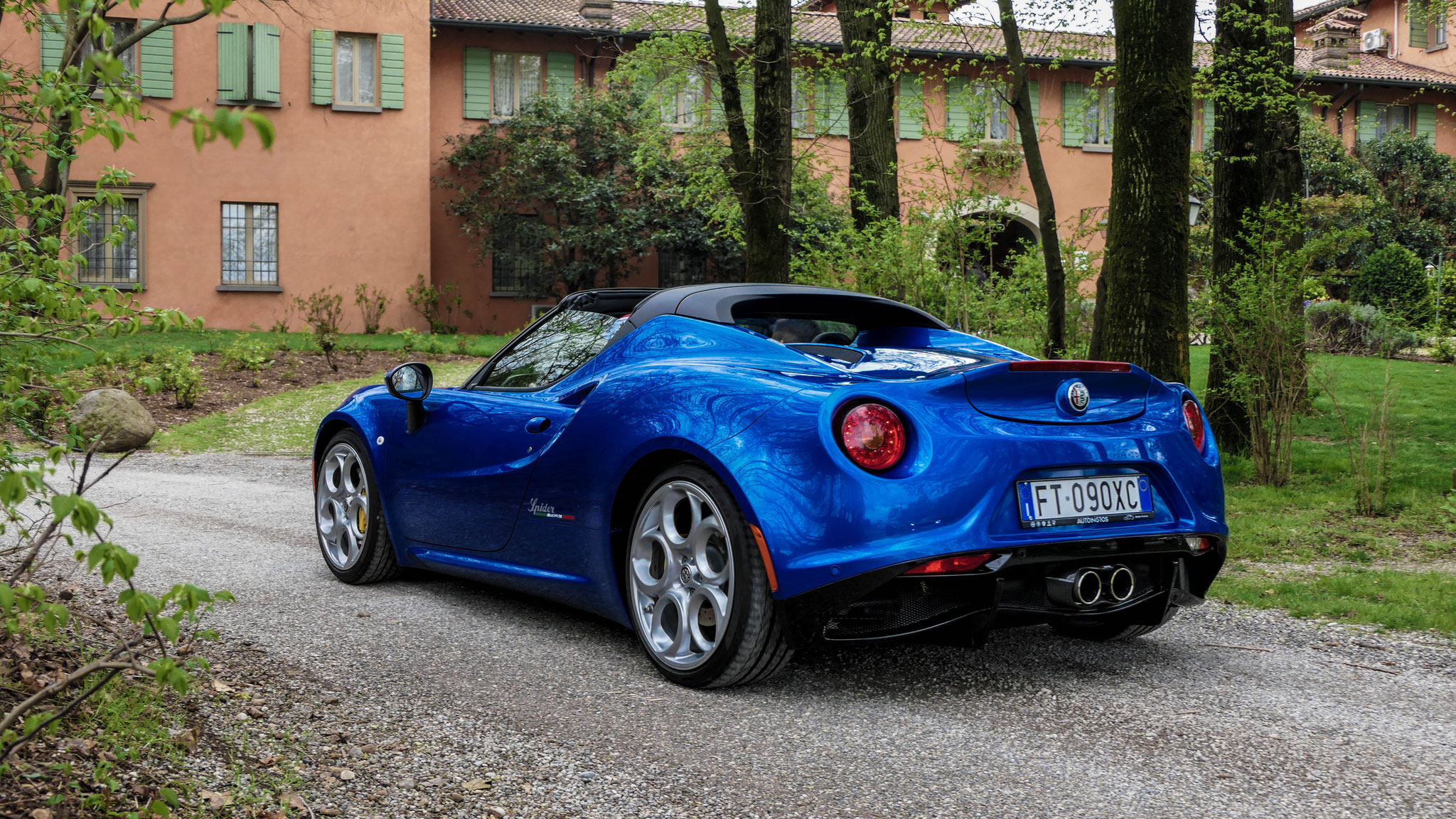 Alfa Romeo 4C Spyder - FT090XC (ITA)