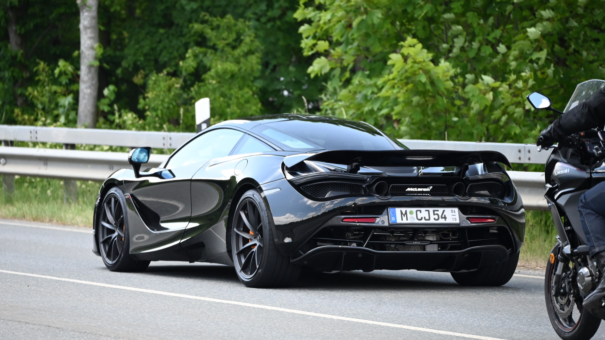 McLaren 720S - M-CJ54