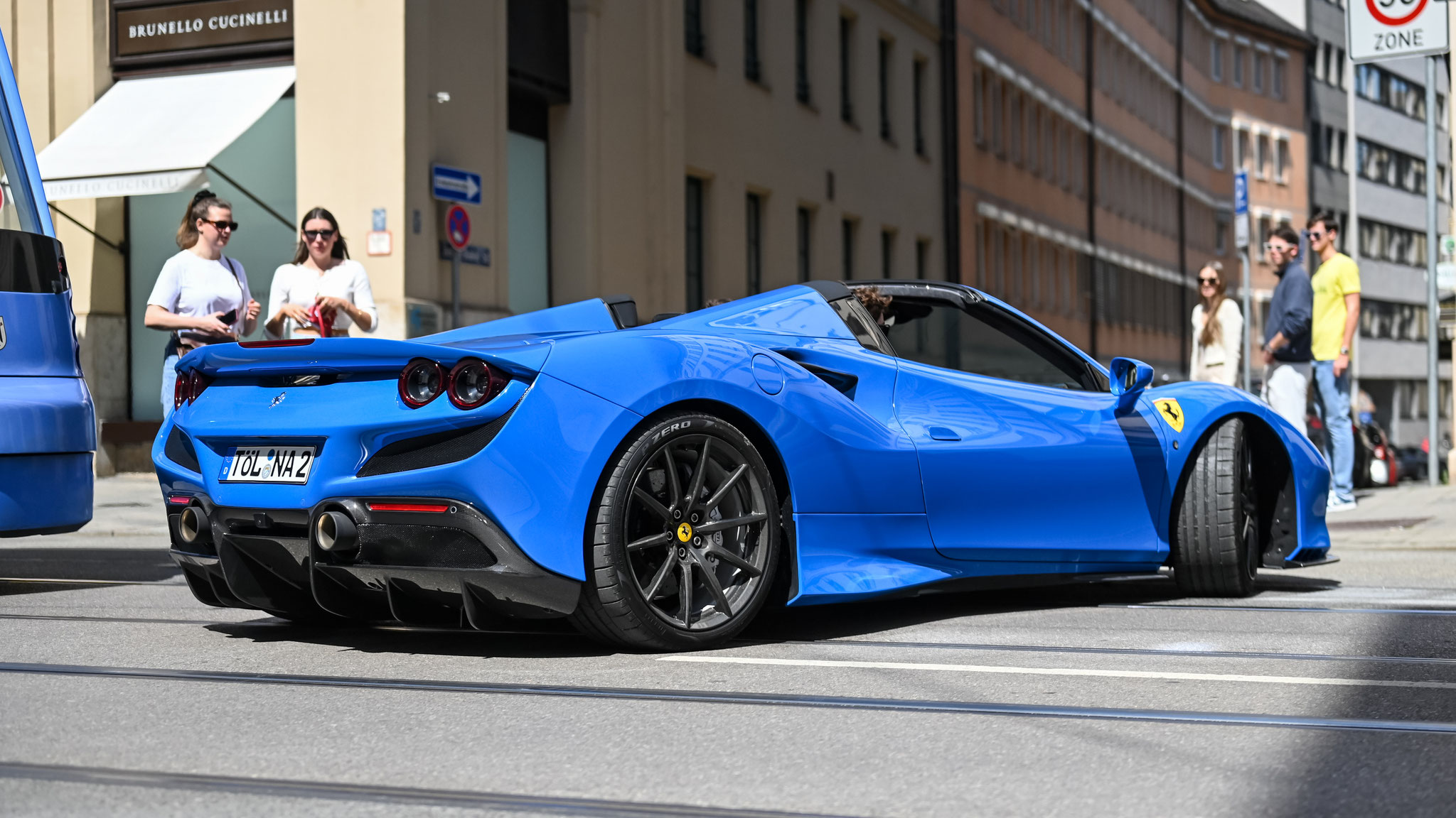Ferrari F8 Spider - TÖL-NA2