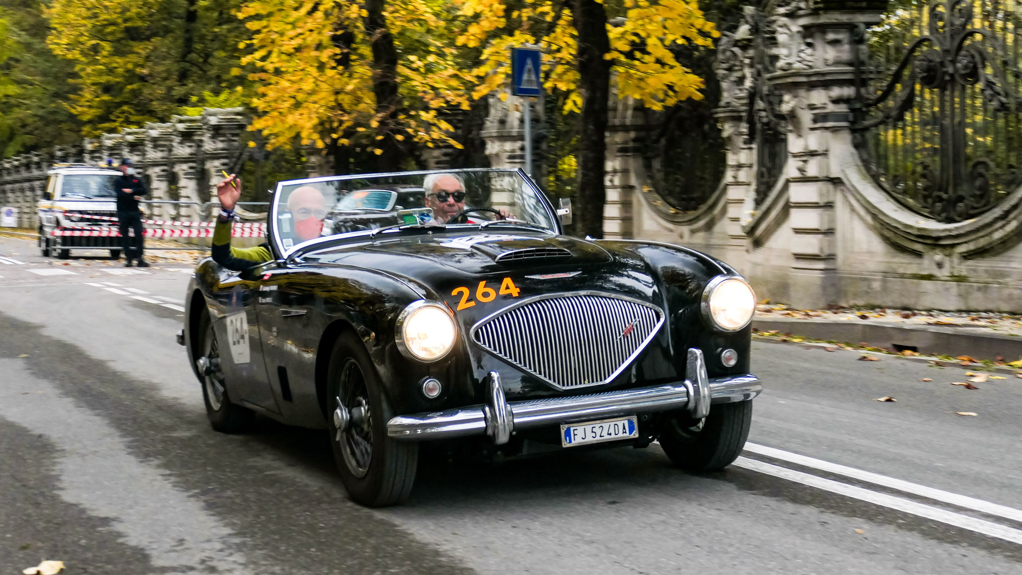 Austin Healey 100/4 BN1 - FJ-524-DA (ITA)