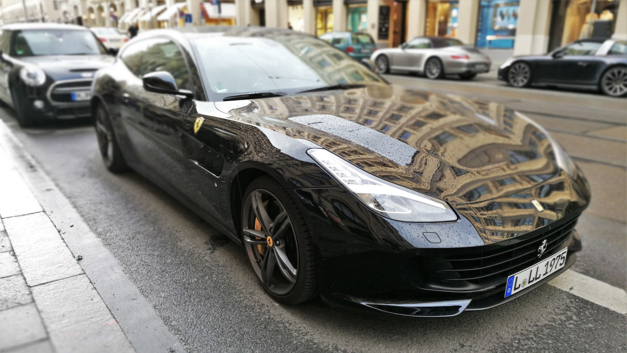 Ferrari GTC4 Lusso - L-LL1975