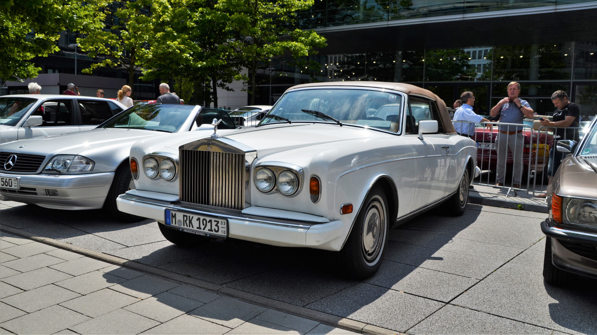Rolls Royce Corniche - M-RK1913
