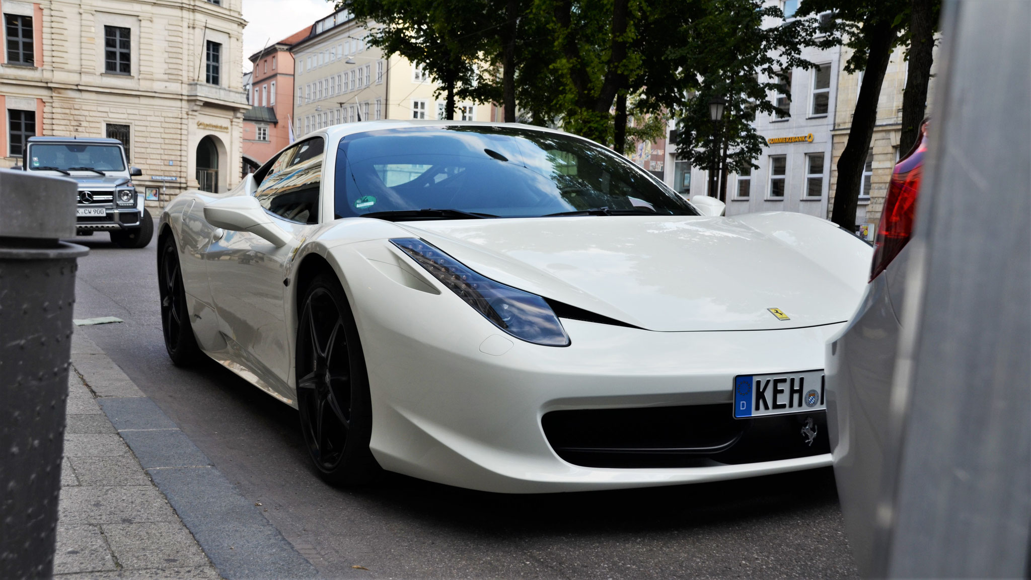 Ferrari 458 Italia - KEH-MA197