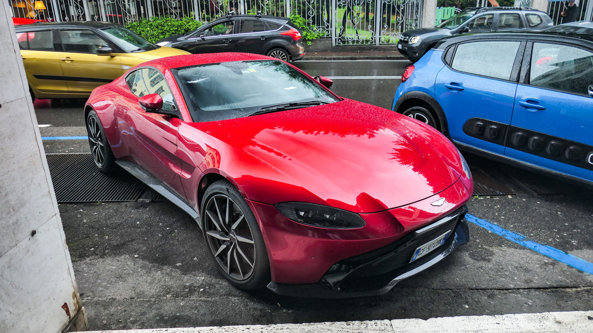 Aston Martin Vantage - GF974BK (ITA)