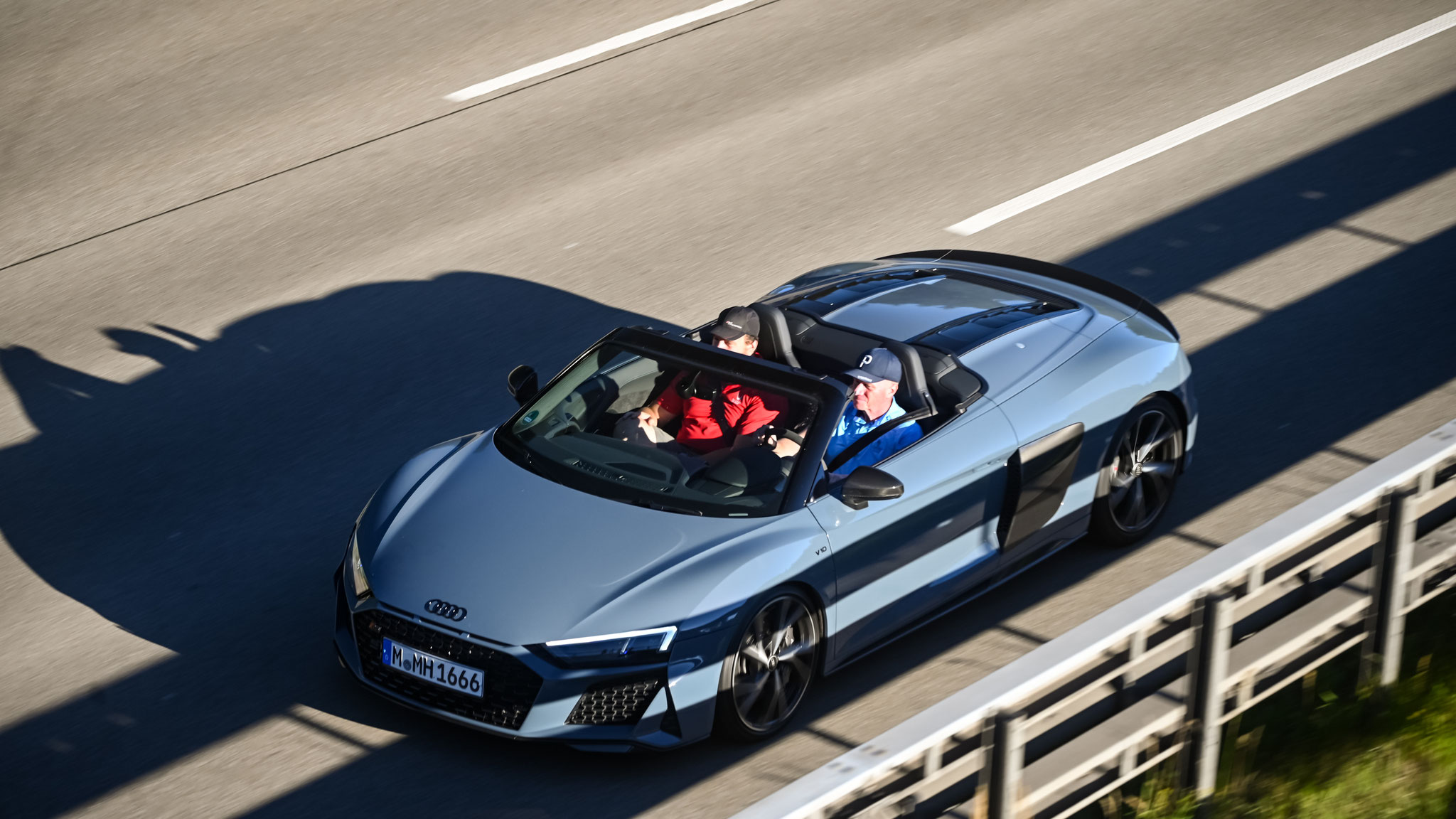 Audi R8 V10 Spyder - -M-MH1666