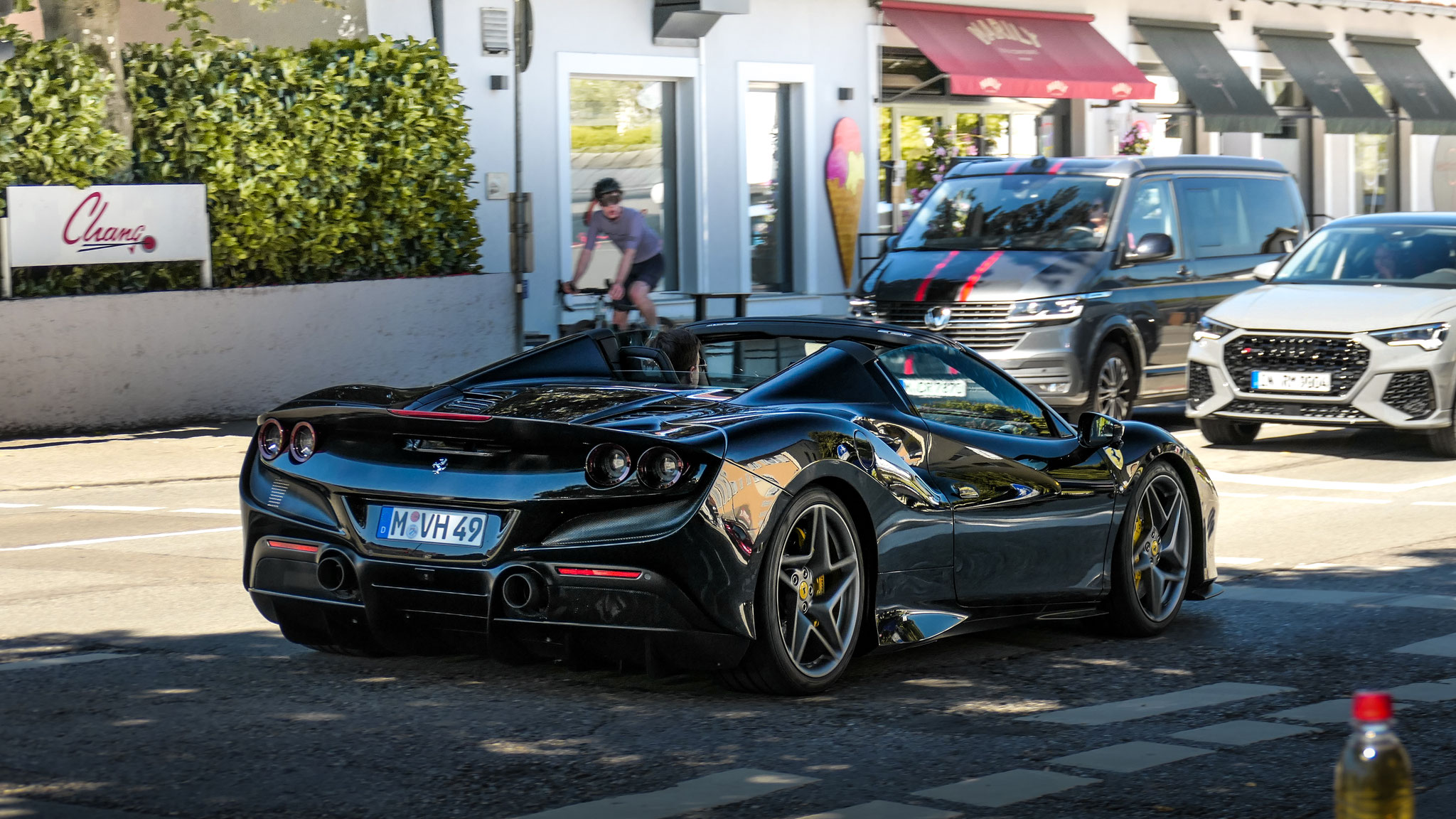 Ferrari F8 Spider - M-VH49