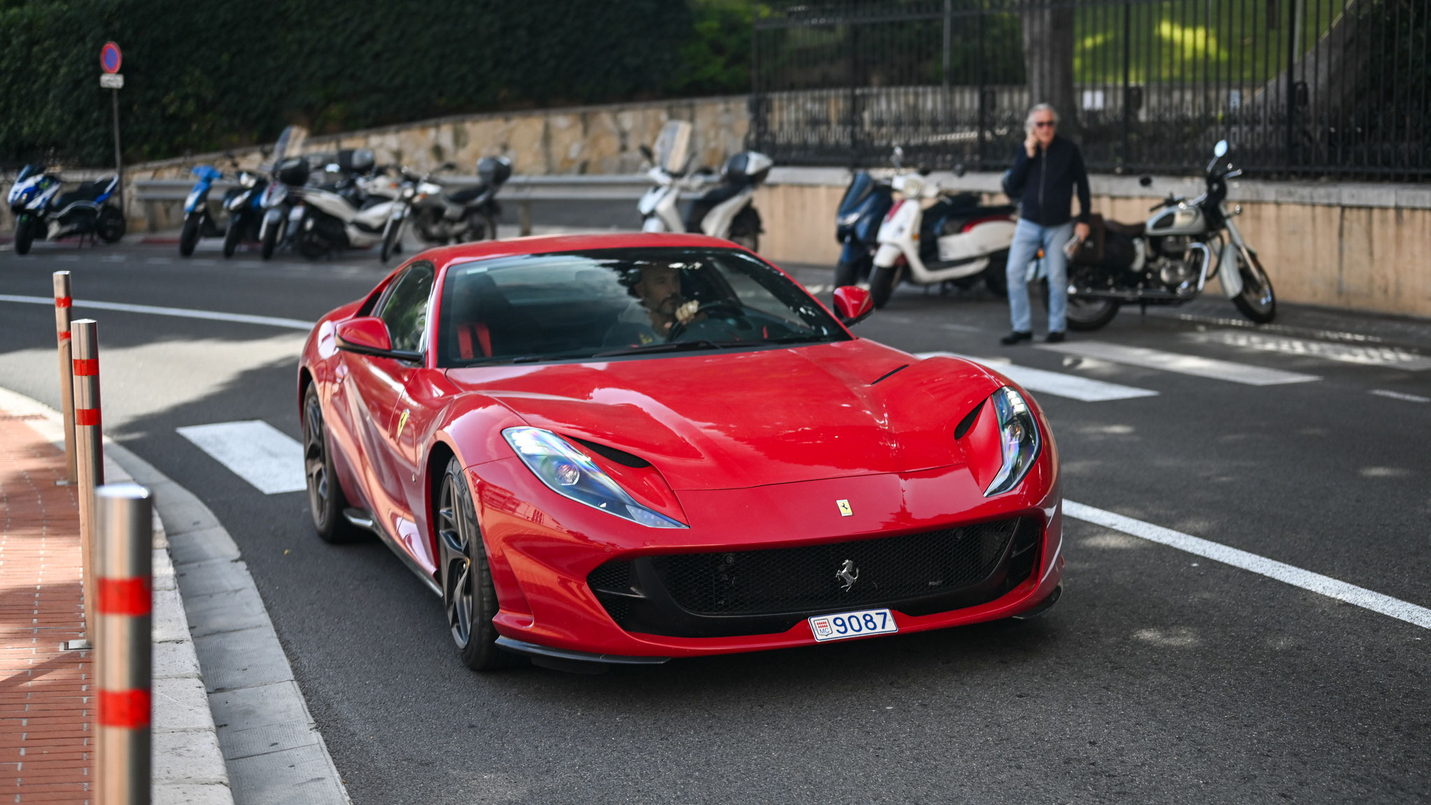 Ferrari 812 Superfast - 9087 (MC) 