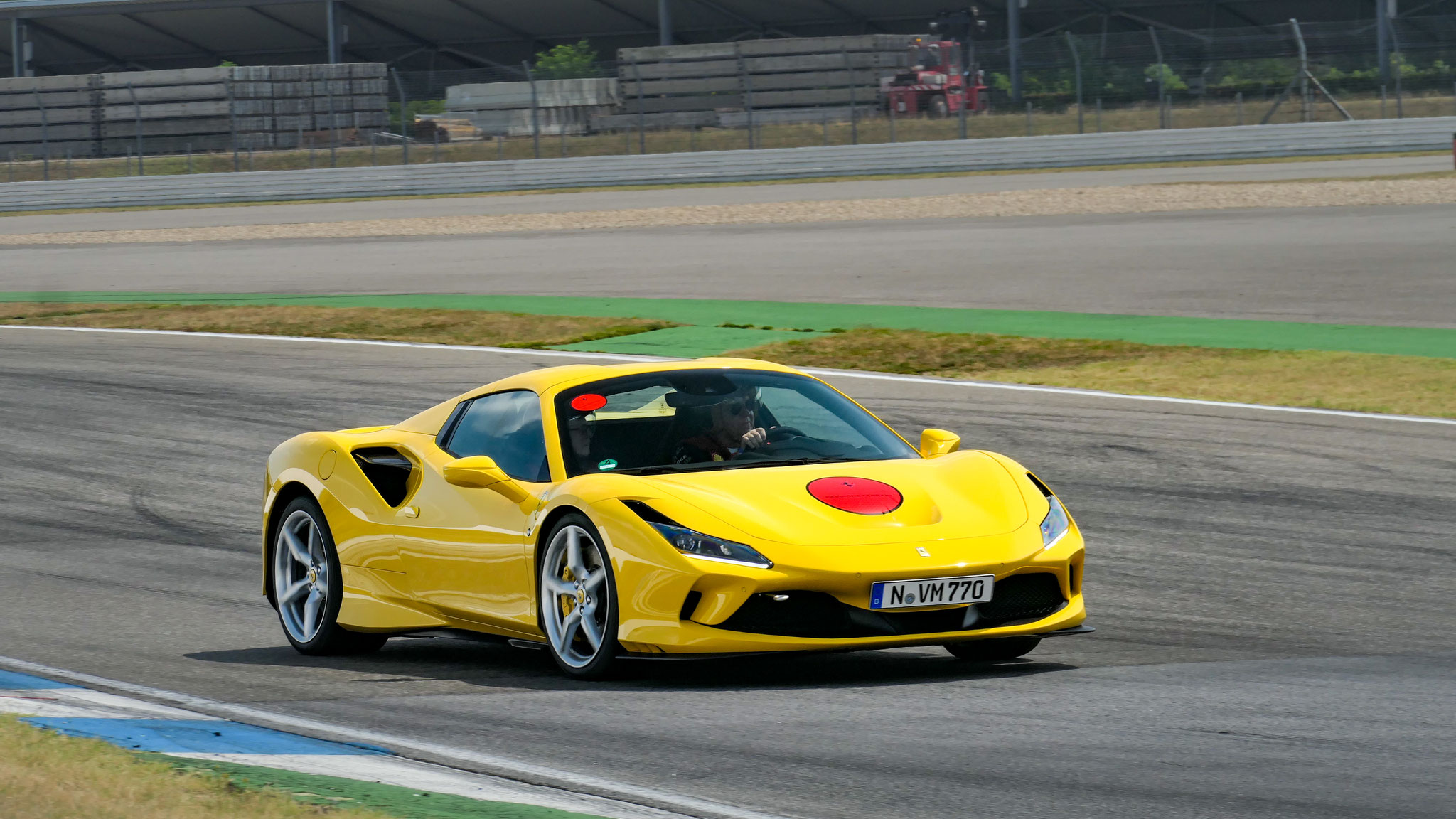 Ferrari F8 Spider - N-VM770