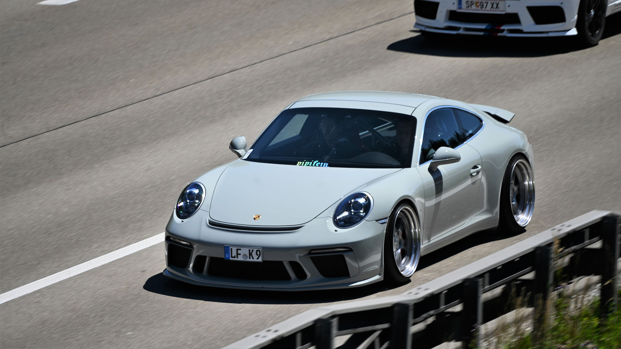 Porsche 991 GT3 Touring - LF-K9