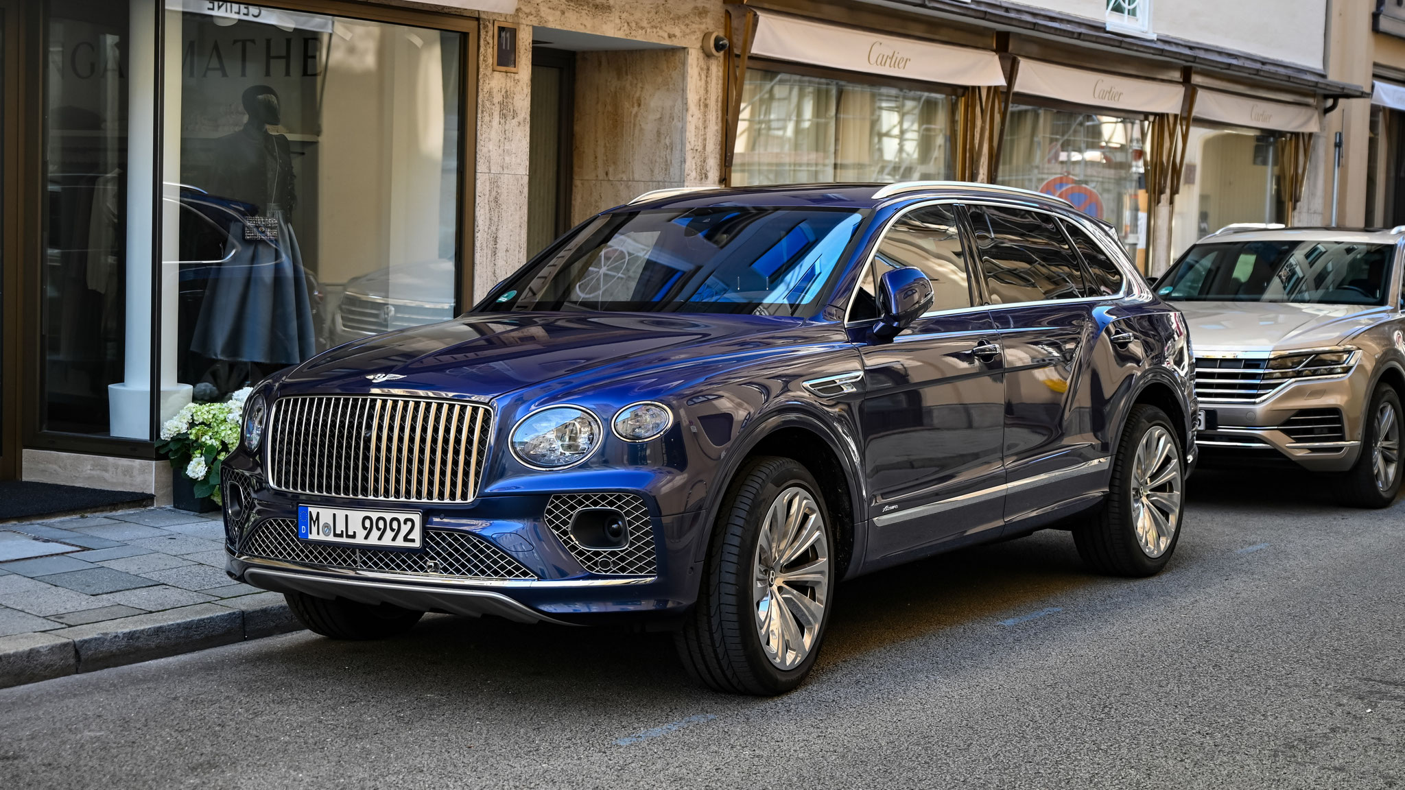 Bentley Bentayga EWB - M-LL9992