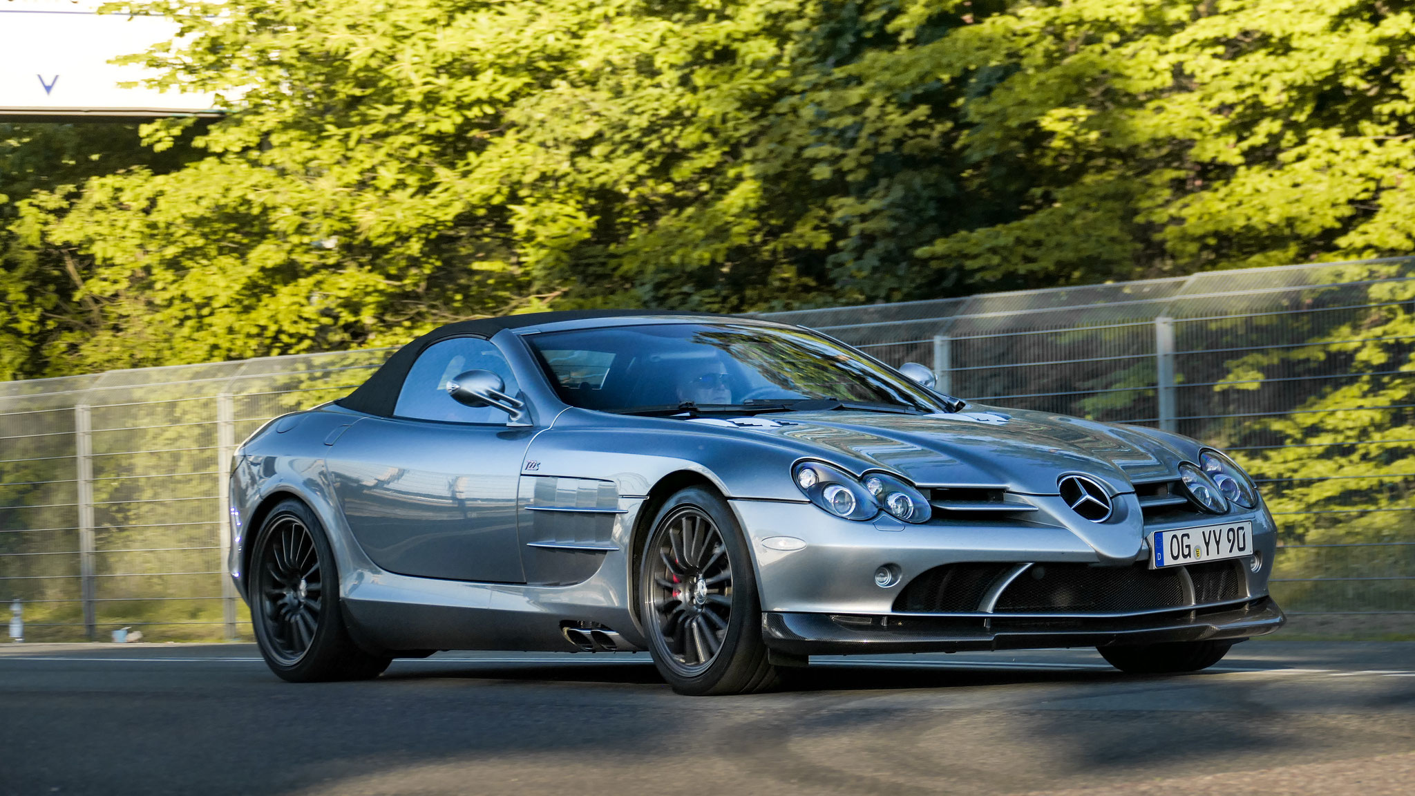 Mercedes McLaren SLR 722S Roadster - OG-YY90