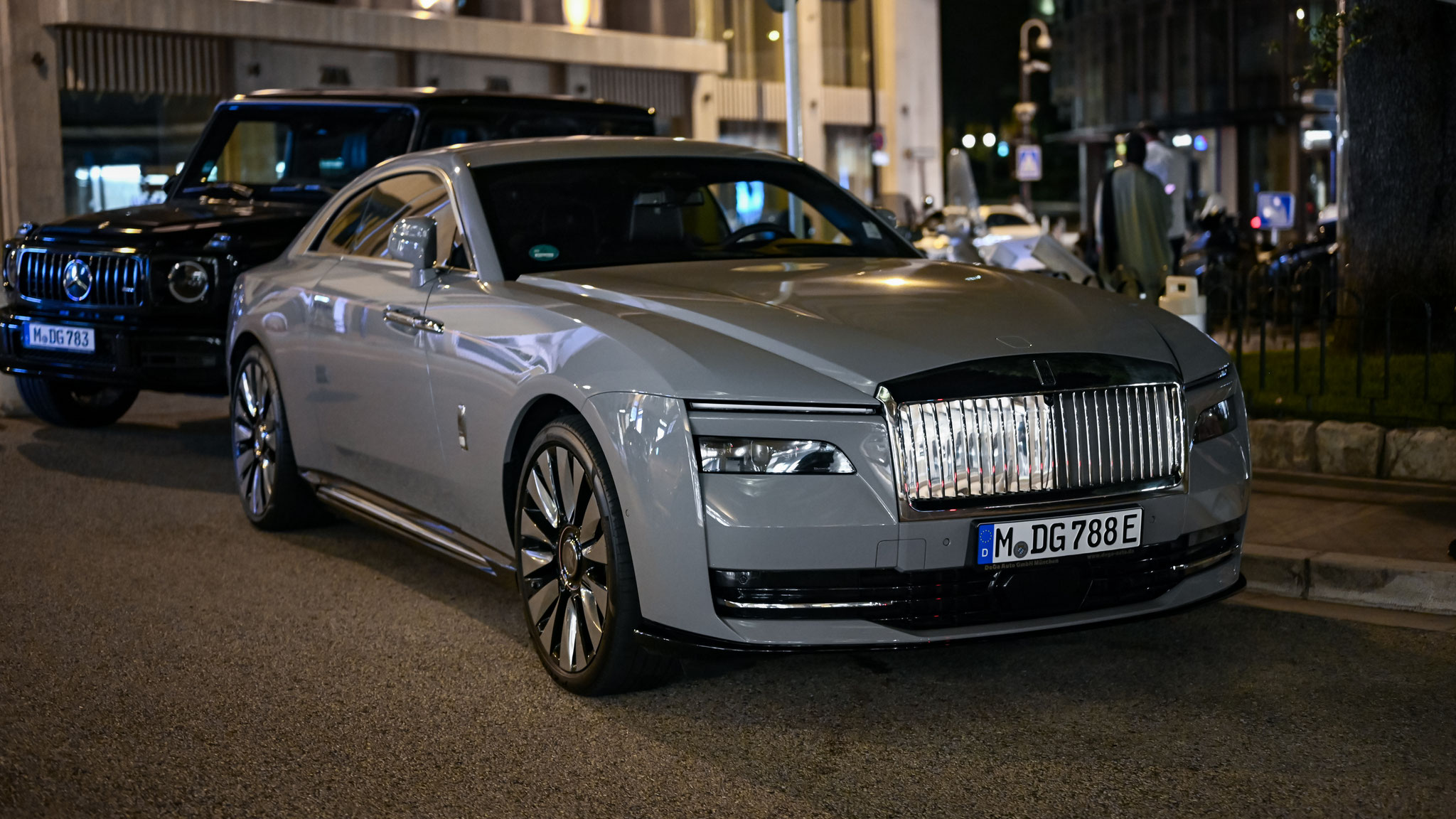 Rolls Royce Spectre - M-DG788E