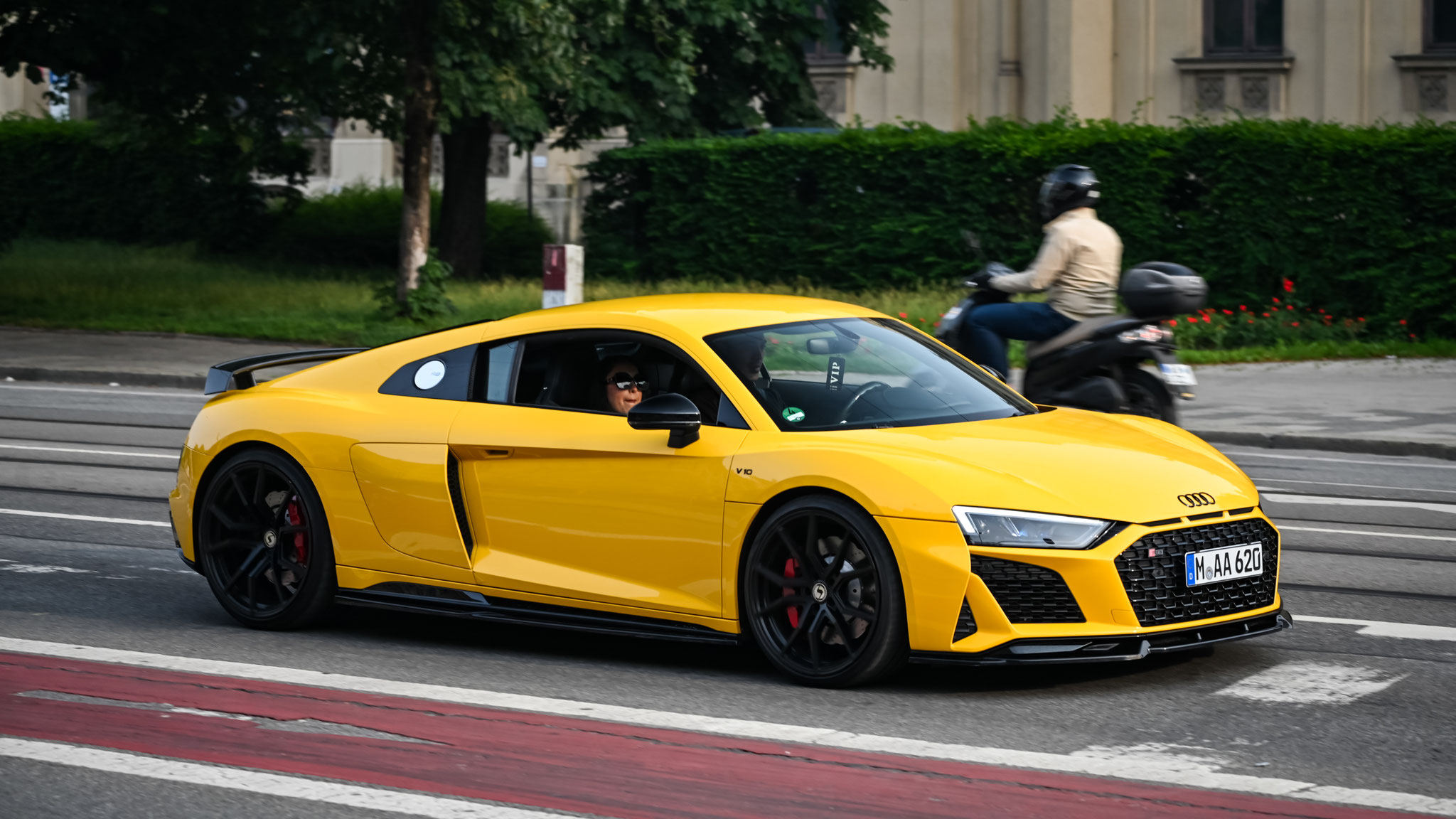 Audi R8 V10 - M-AA620