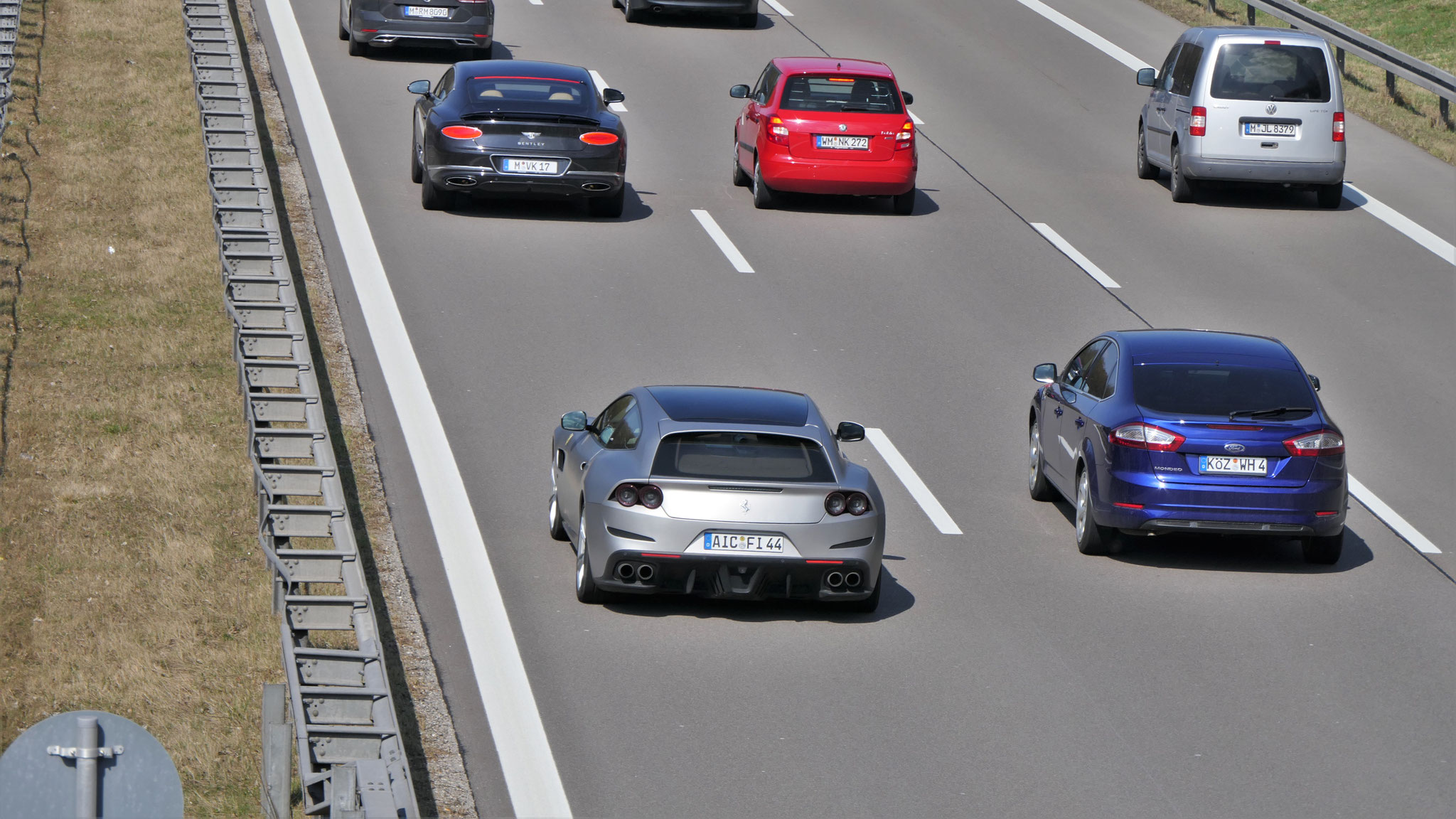 Ferrari GTC4 Lusso - AIC-FI44