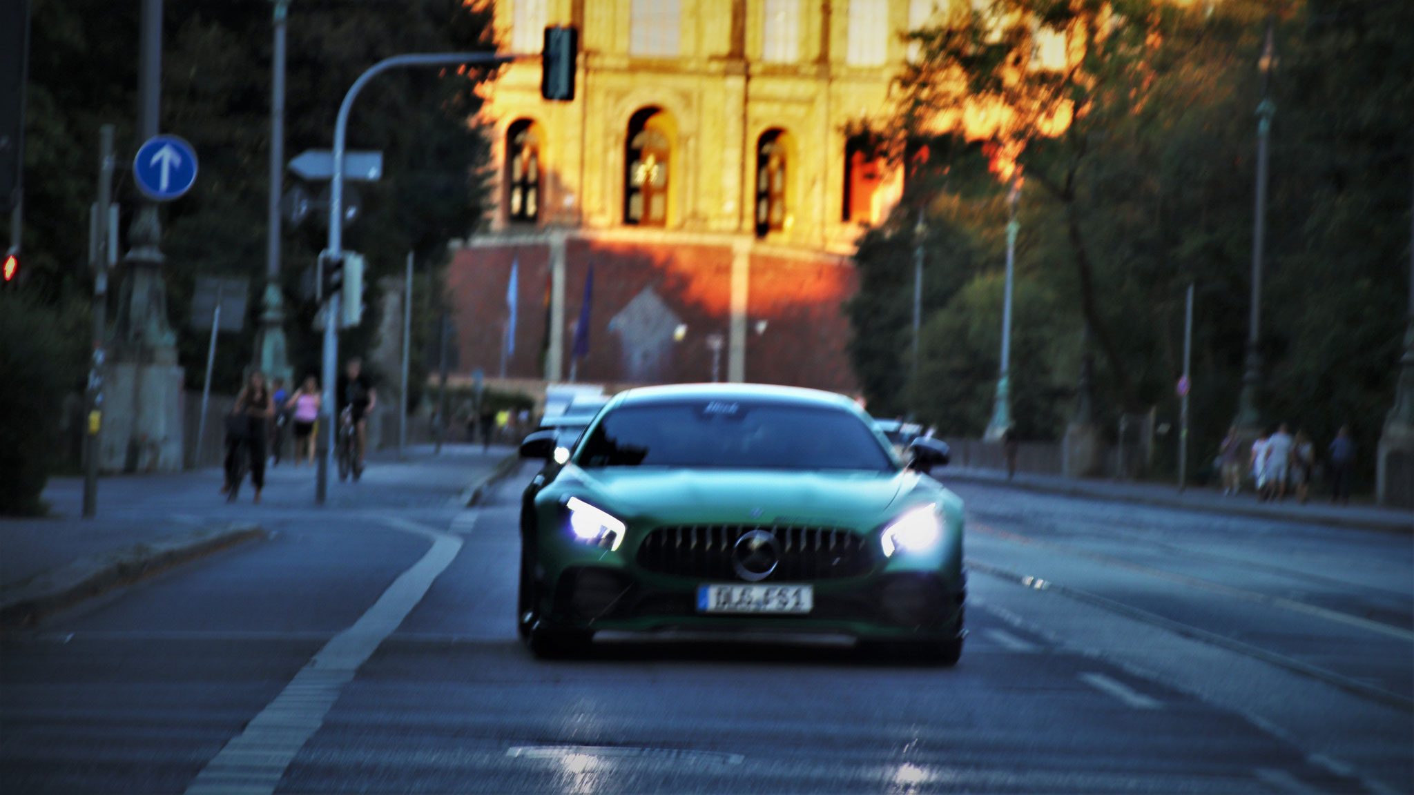 AMG GTR TIKT - DLG-FS1