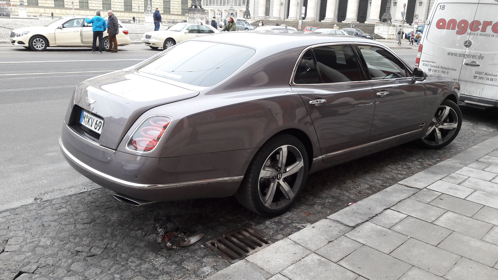 Bentley Mulsanne - M-KV69