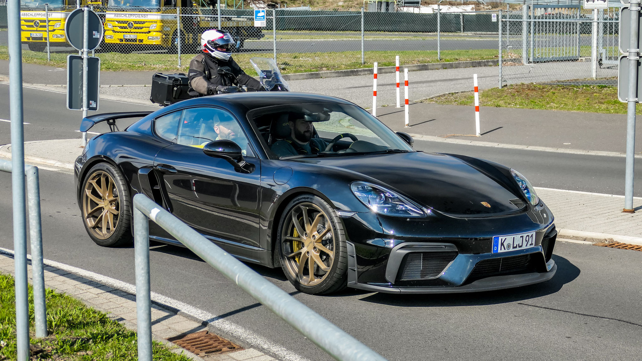 Porsche Cayman GT4 - K-LJ91