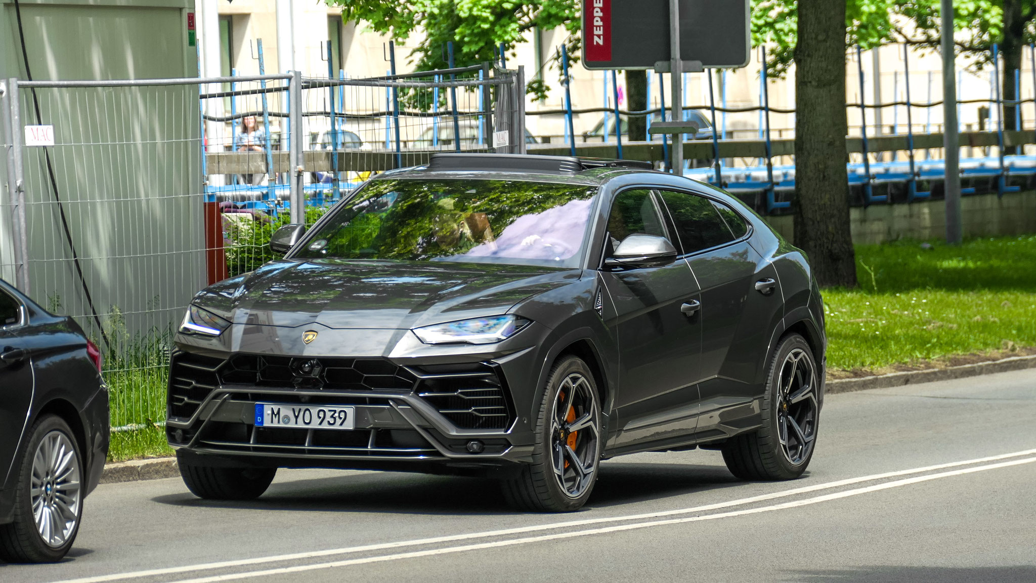 Lamborghini Urus - M-YO939