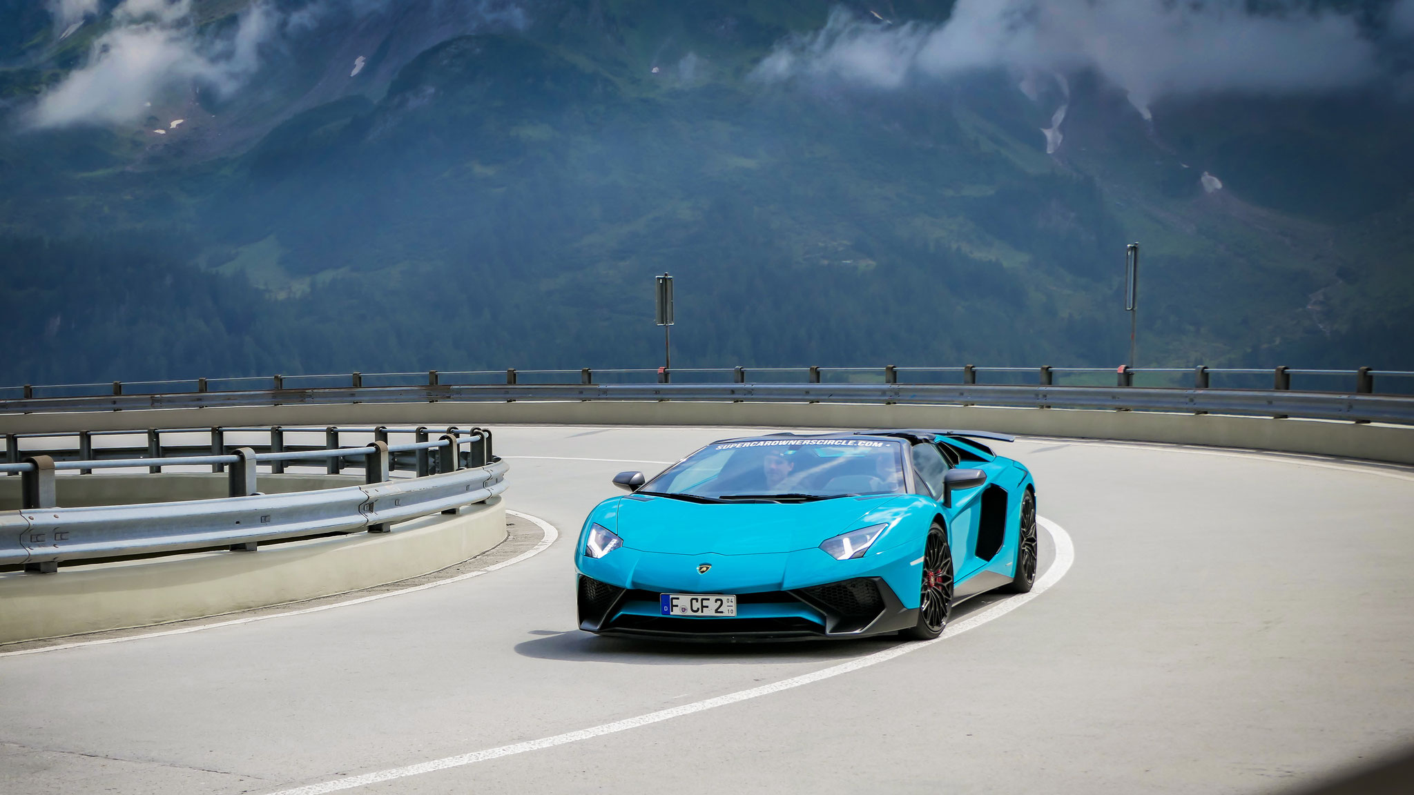 Lamborghini Aventador LP-750-4 SV Roadster - F-CF2