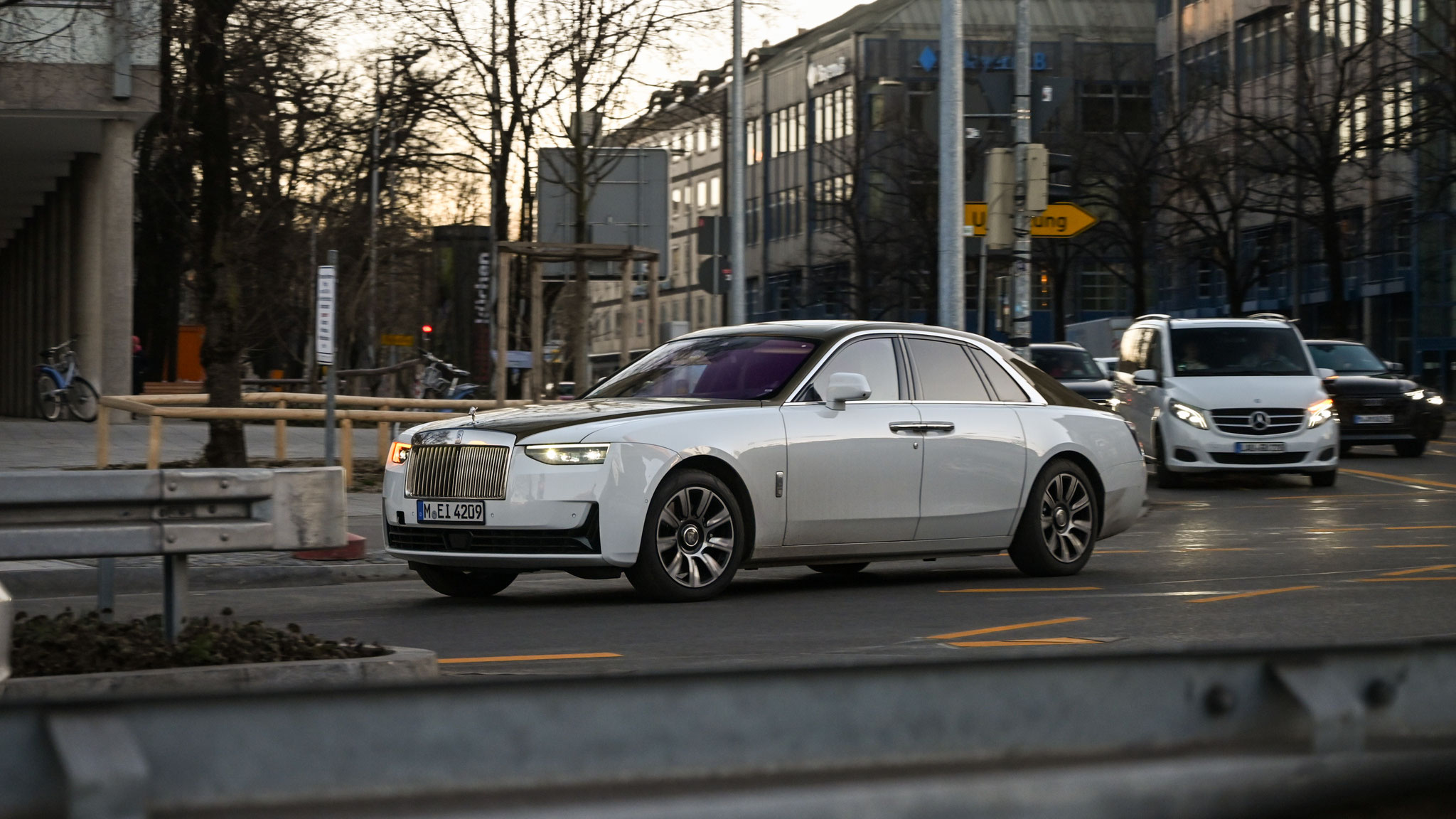 Rolls Royce Ghost - M-EI4209