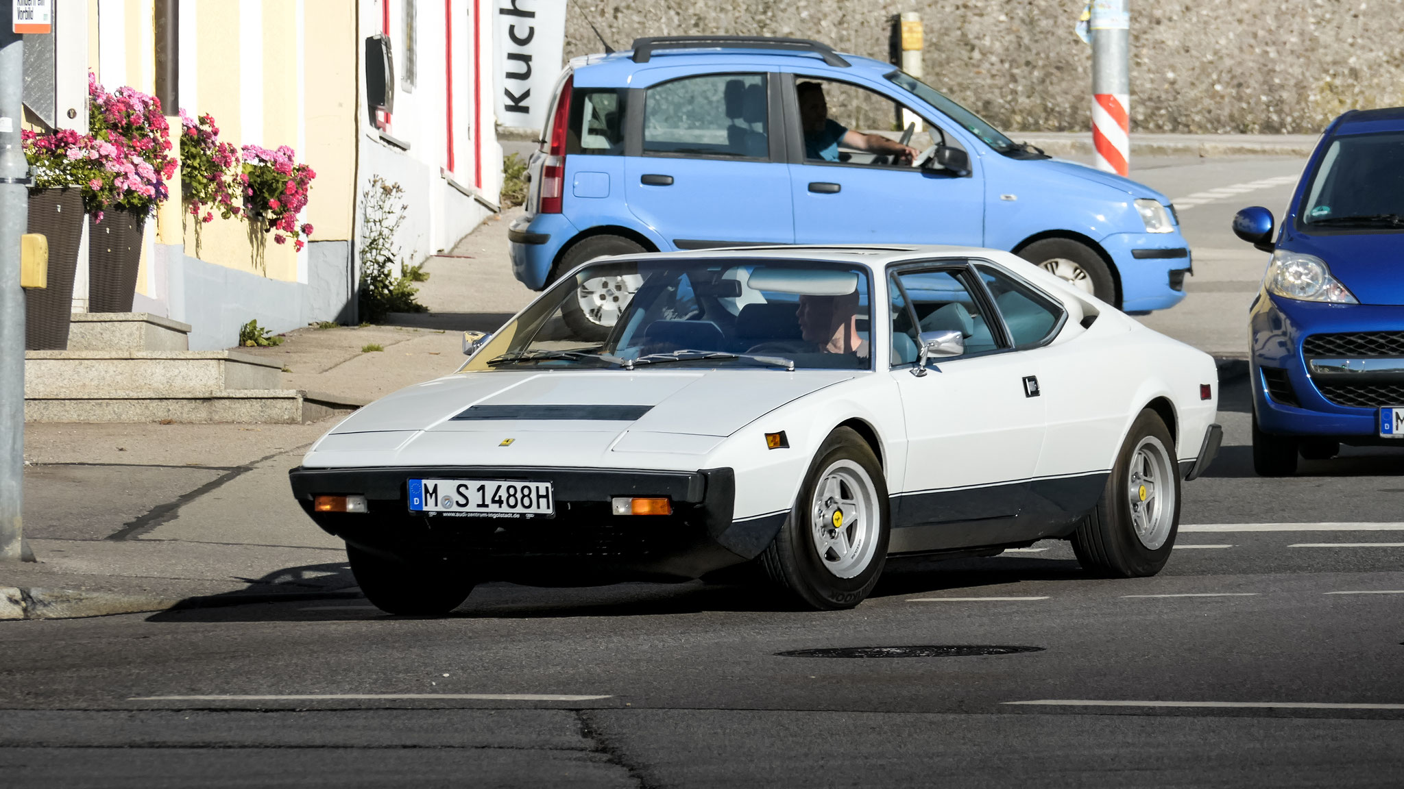 Ferrari 308 GT4 Dino - M-S-1488H