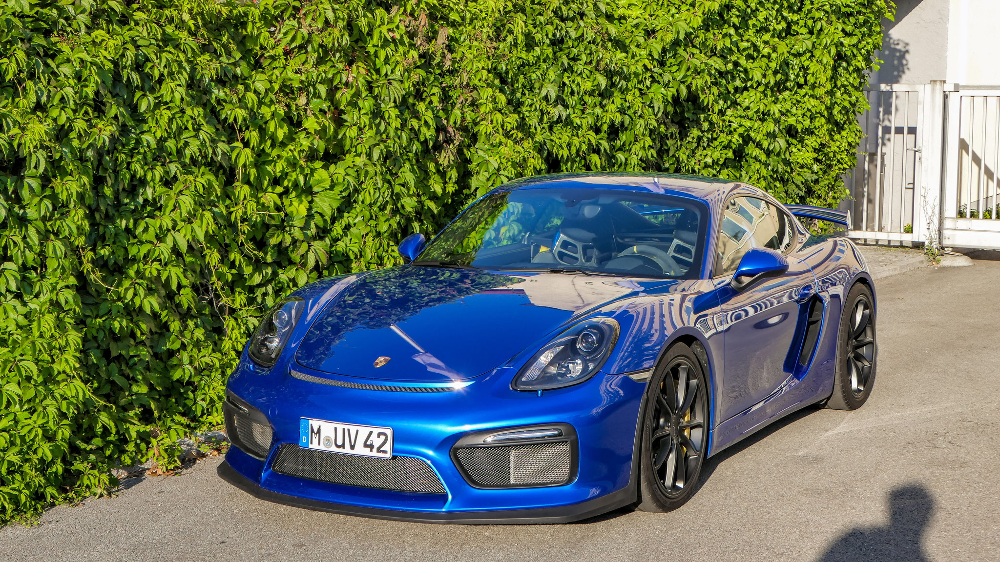 Porsche Cayman GT4 - M.UV42