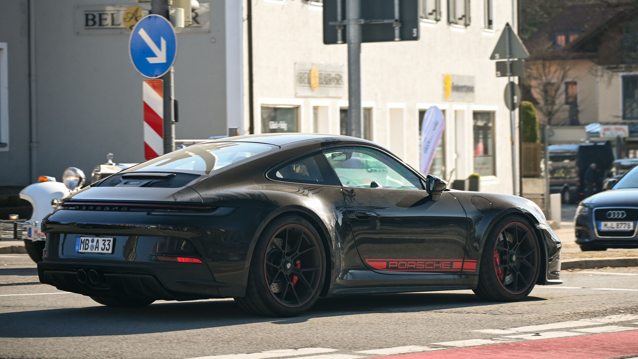 Porsche 992 GT3 Touring - MB-A33