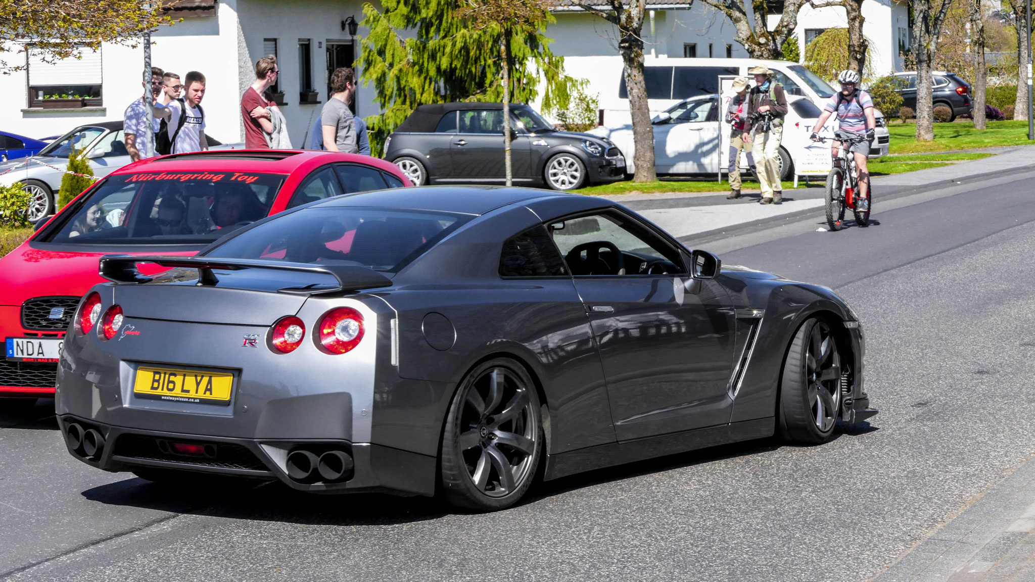 Nissan GTR - B16LYA (GB)