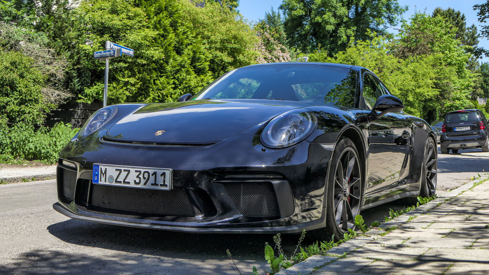 Porsche 991 GT3 Touring - M-ZZ3911